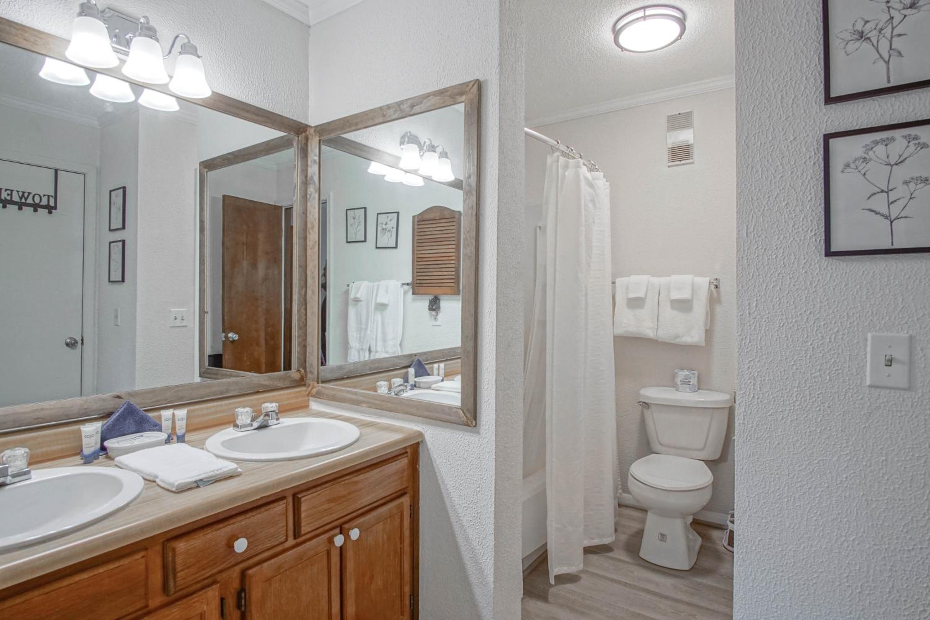 Summit 304B 3 Bedrooms 2 Full Baths