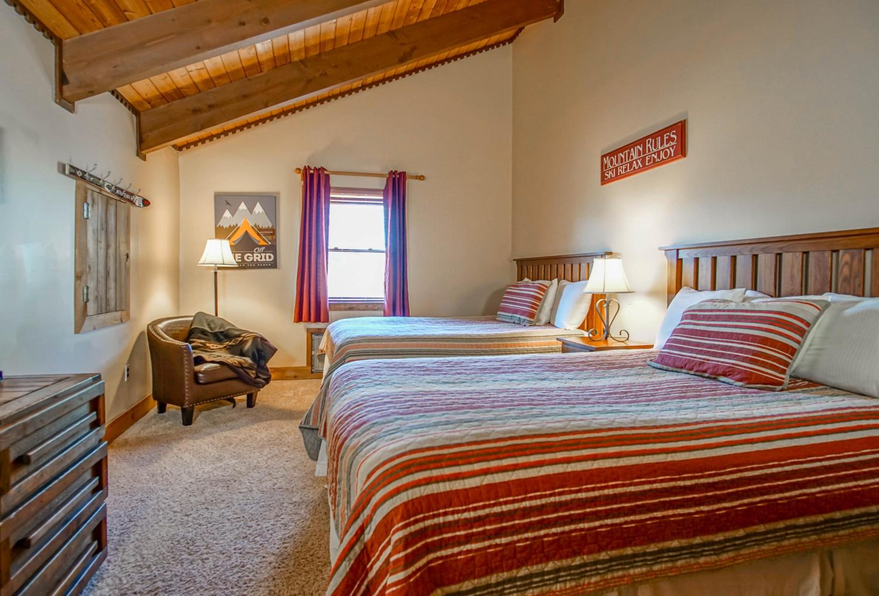 Fall Retreat | Whistlepunk 1 Slope Side 3BR