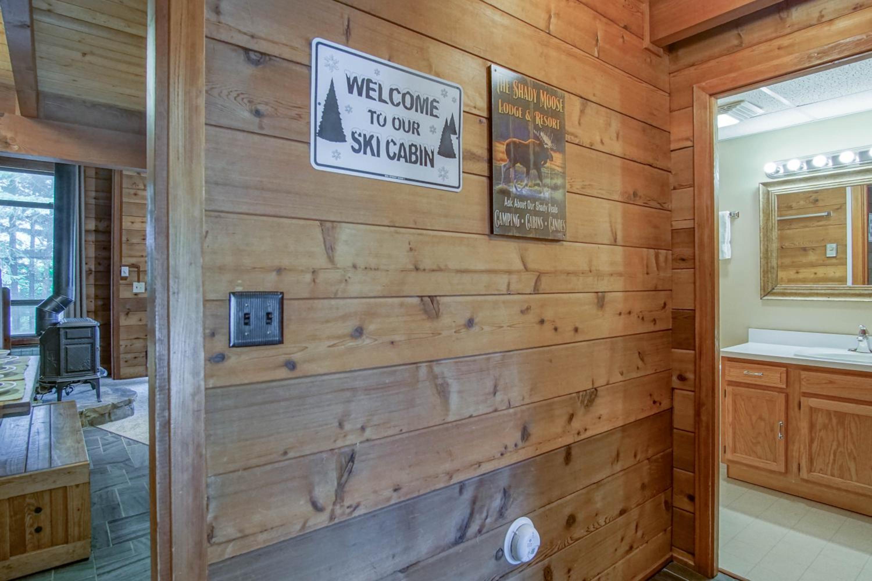Powder Monkey 4: 2 Bedrooms Plus Sleeping Loft, 2 Full Baths: Slope Side