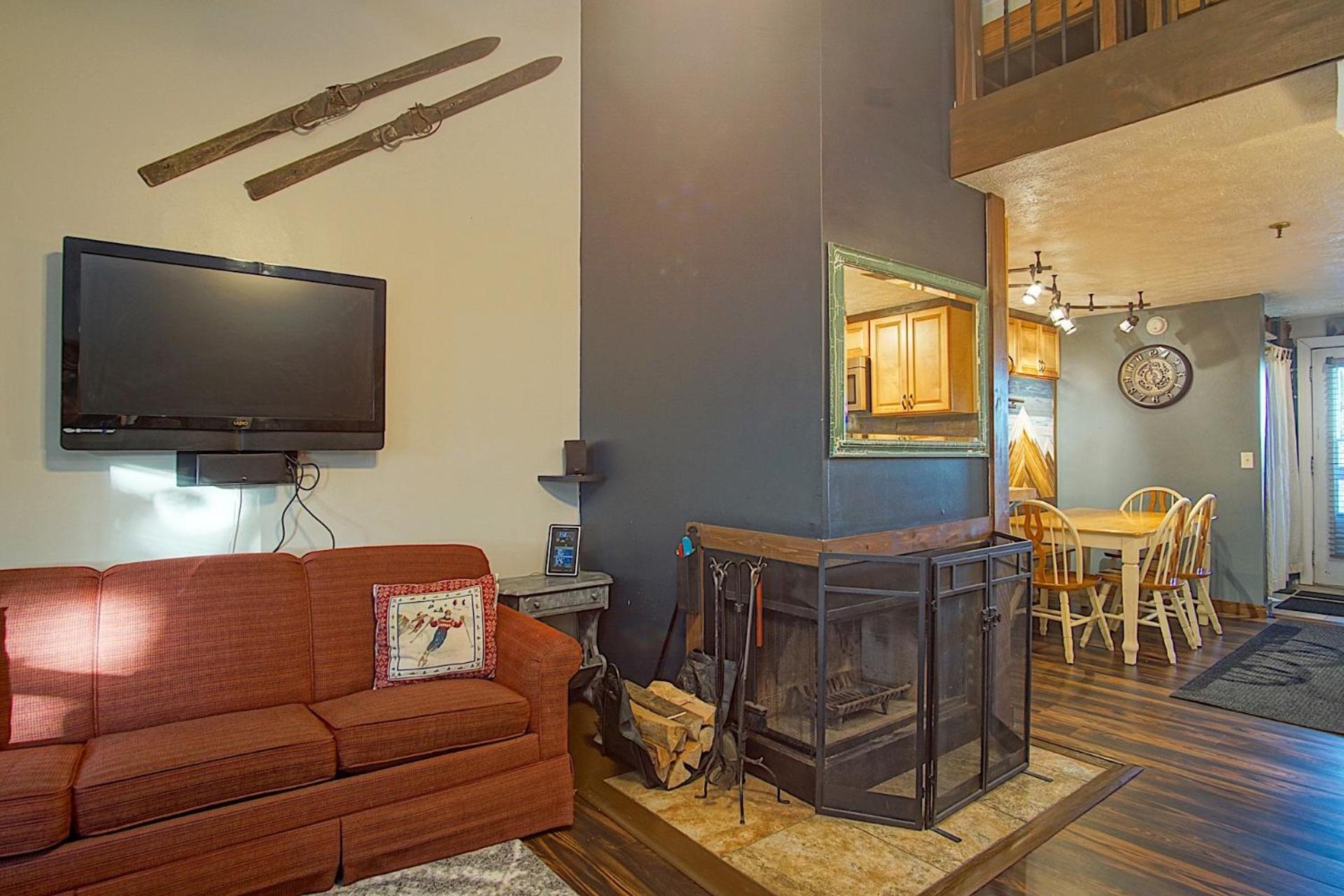 Mountain Crest 35 The Tree House at Snowshoe Superb And Comfy Sleeps 6