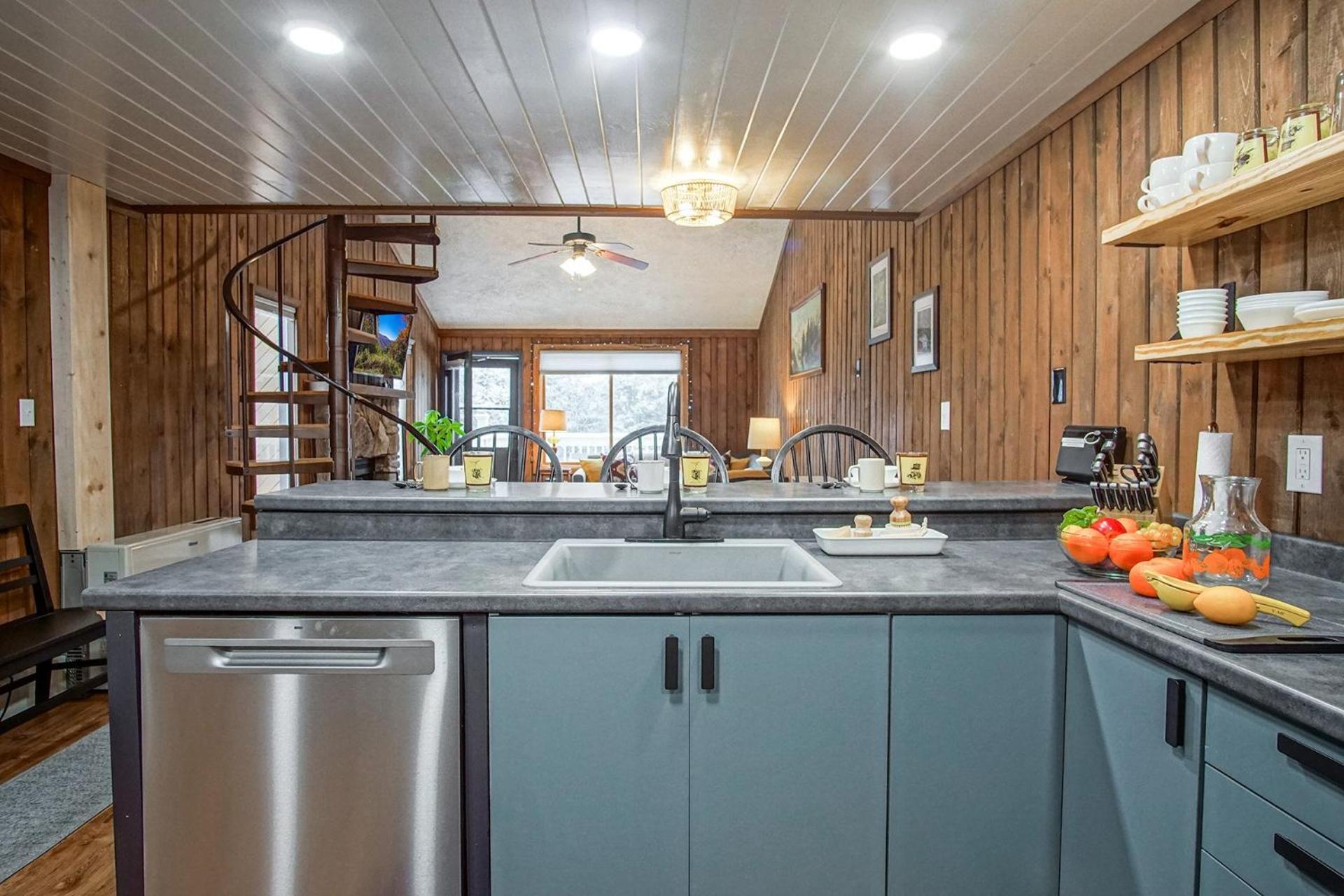 2 Br: Wabasso 5: 2Br, 2 Bath