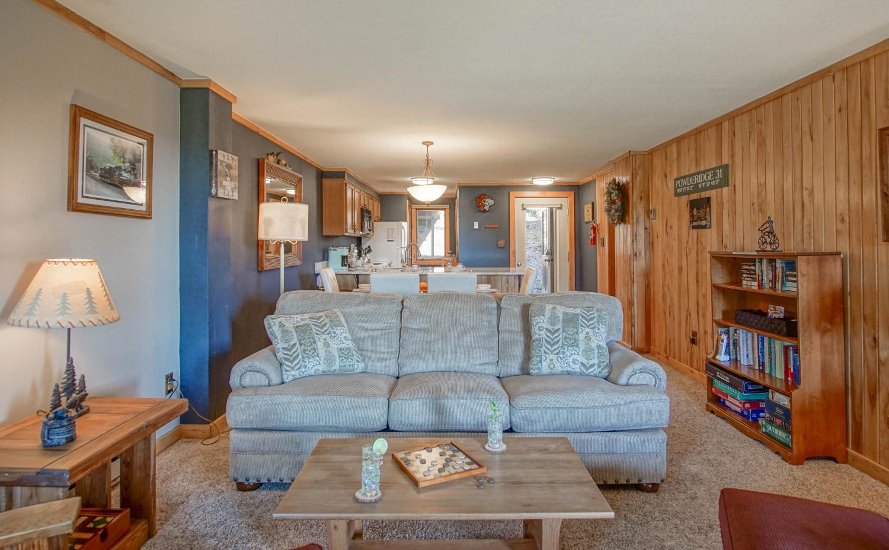 Powderidge #31: 2 Bedrooms, 2 Full Baths: Slope Side, Wood Fireplace