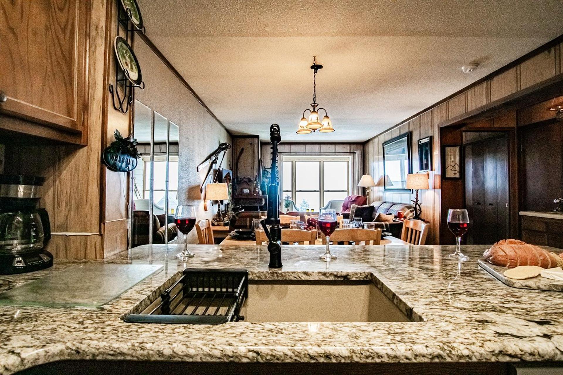 2 Br: SnowCrest 314B: Indoor Hot Tubs Game Room Easy Slope Access