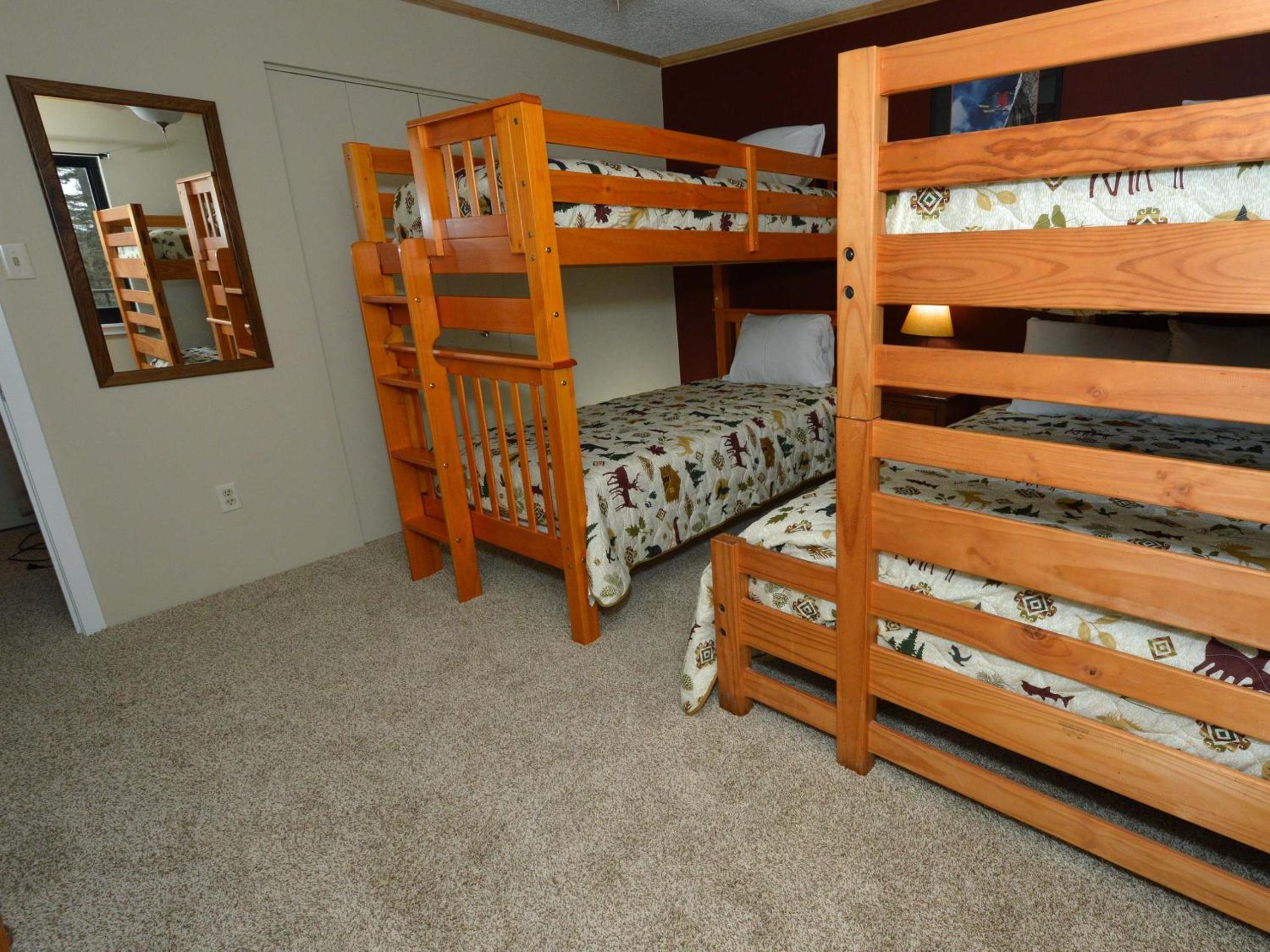 Silvercreek #1215: 2 bedroom, 2 bath Newest, nicest rental in kid friendly Silver Creek