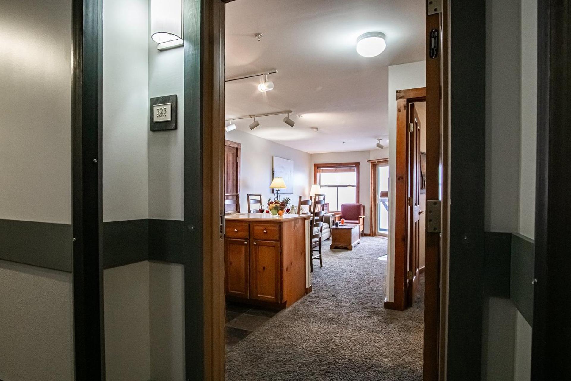 Rimfire 322-323: Combined 2 one bedroom units, Slopeside