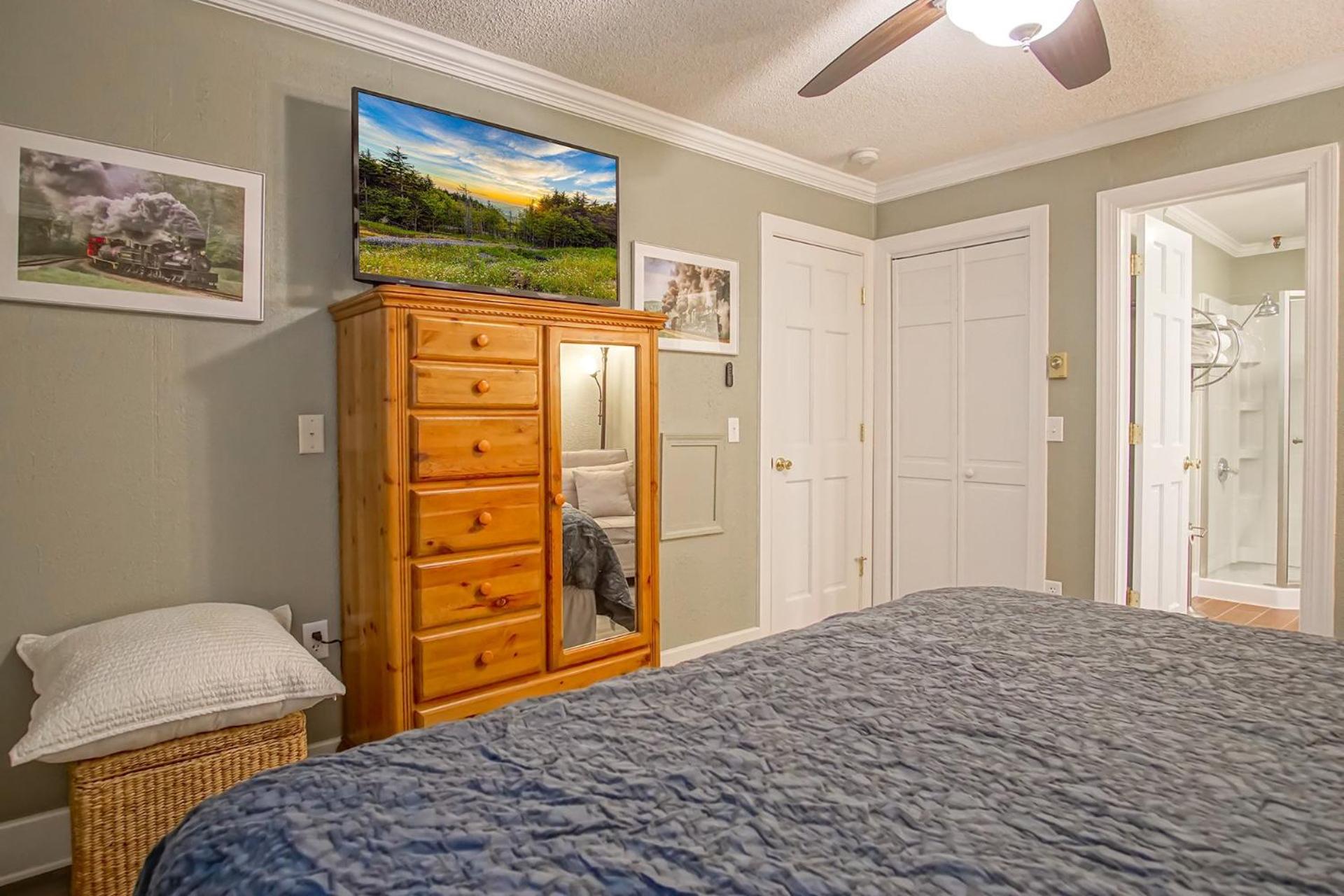 Summit 107B 3Br Condo