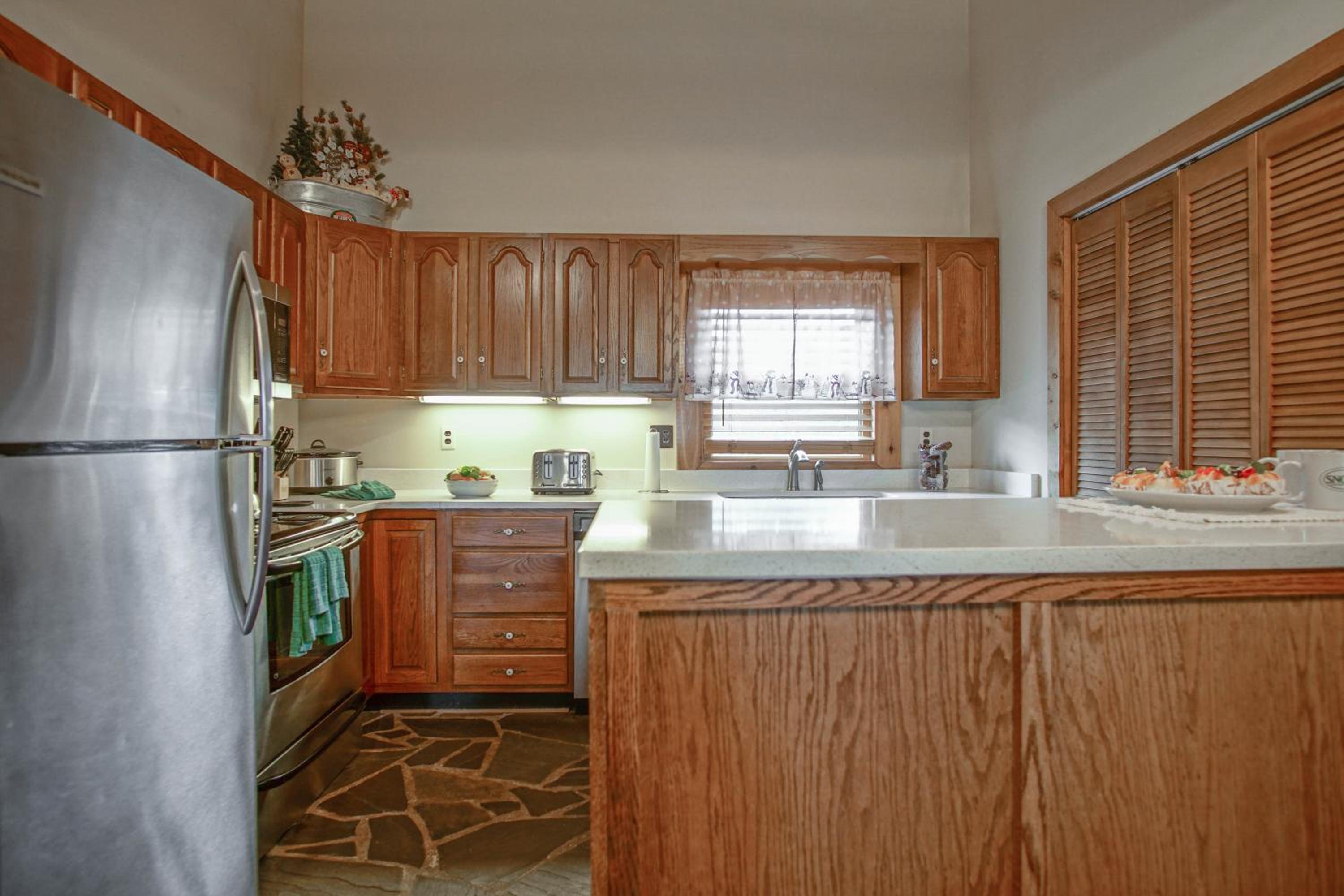 Whistlepunk #12: 4 Bedroom, 3 Bath: Slope Side, Wood Fireplace