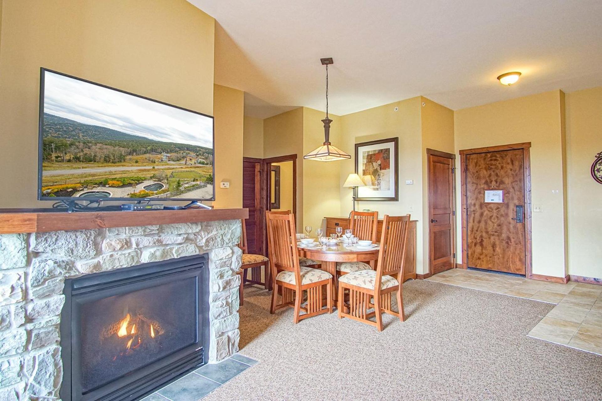 2 Br: Soaring Eagle #411: Luxury Lodging Great Amenities Slope Side!