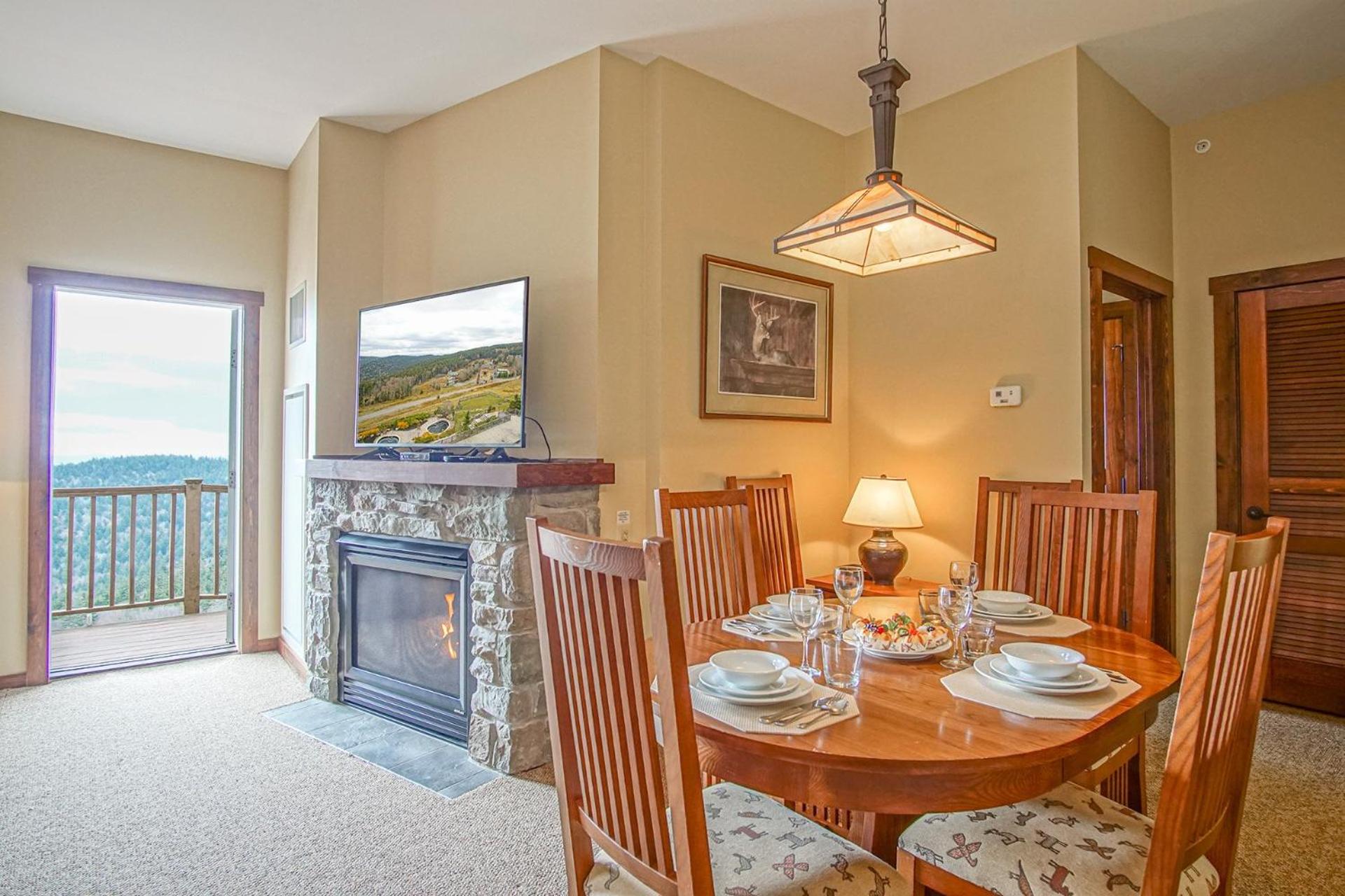 2 Br: Soaring Eagle #411: Luxury Lodging Great Amenities Slope Side!