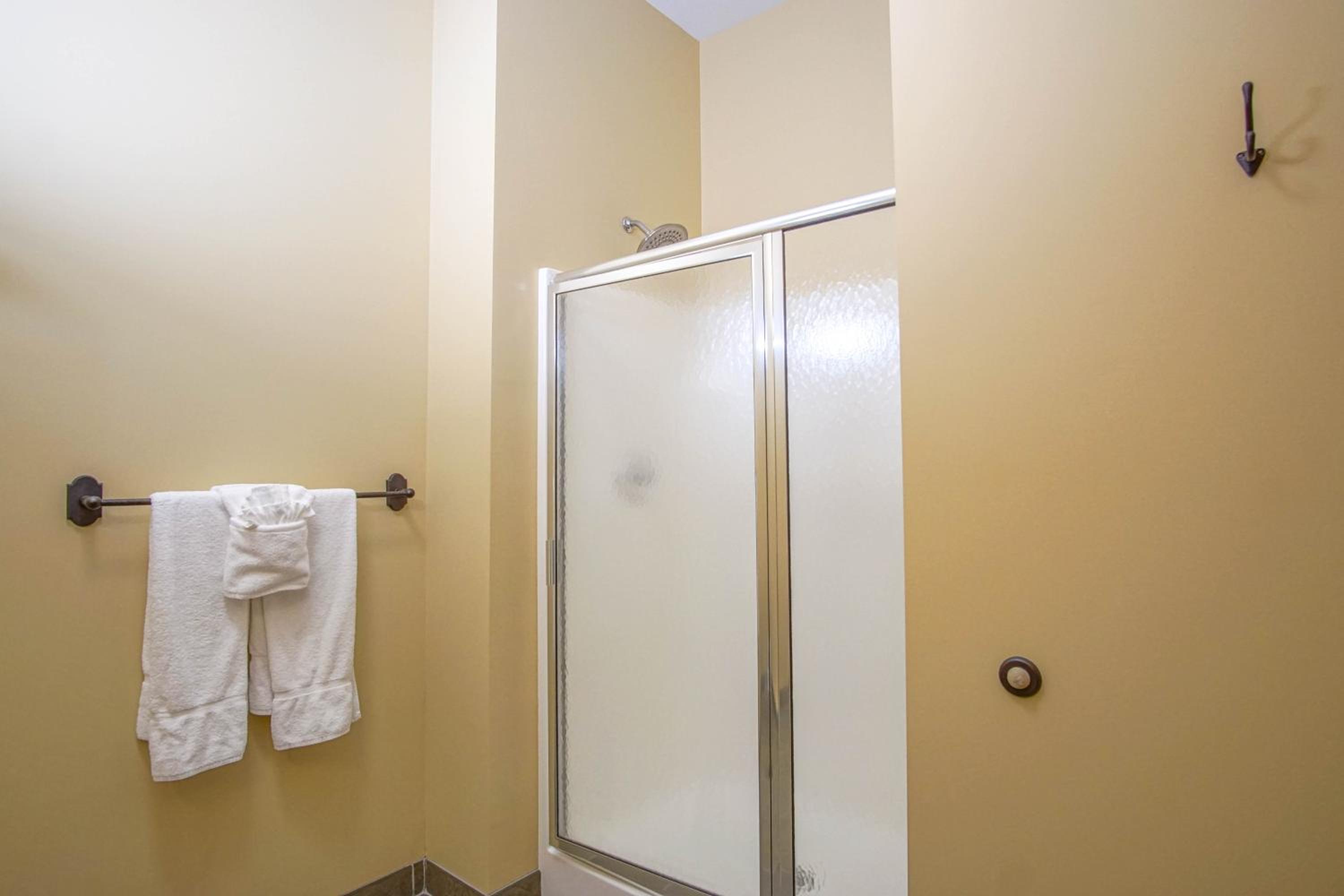 2 Br: Soaring Eagle #411: Luxury Lodging Great Amenities Slope Side!