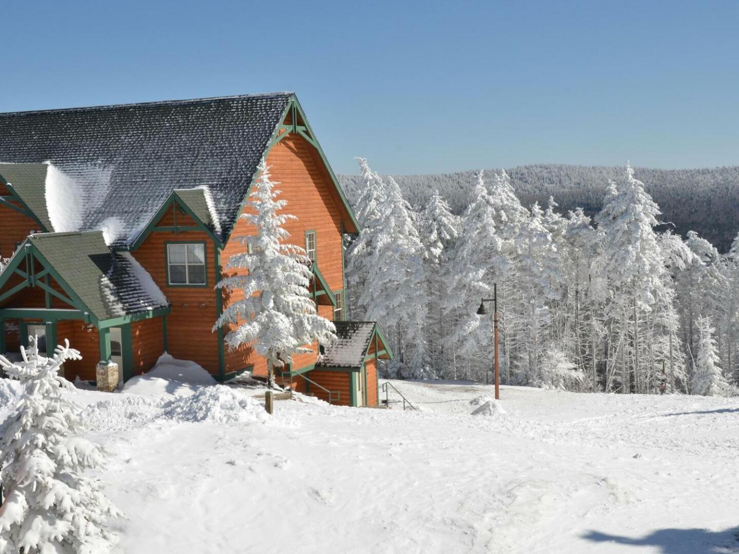 Camp 4 24: Slope Side, Cozy 2 BR with Shuttle Service