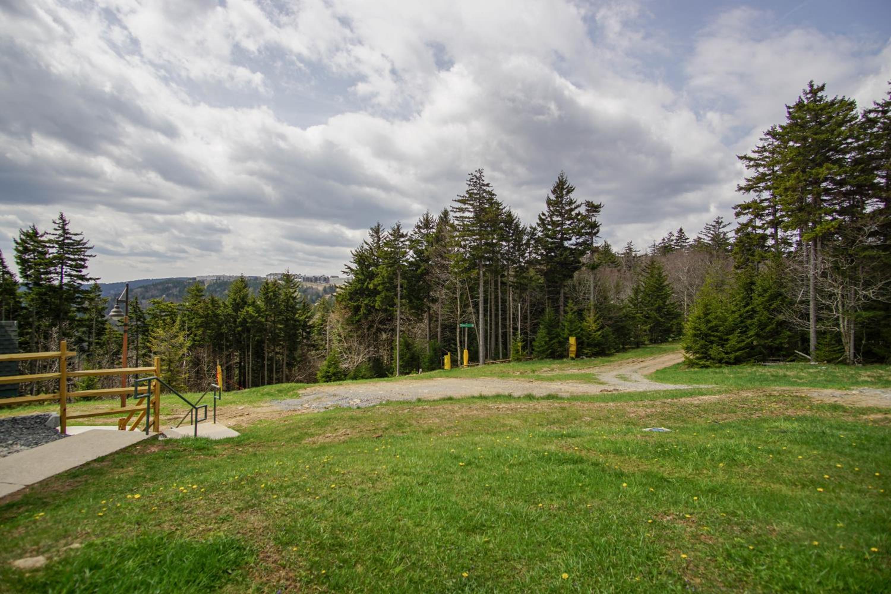 Camp 4 24: Slope Side, Cozy 2 BR with Shuttle Service