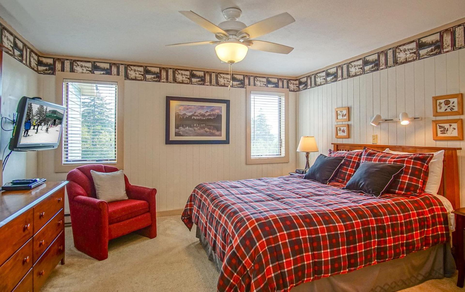 Powderidge 4 -Slope Side, Spacious 2 Br Condo