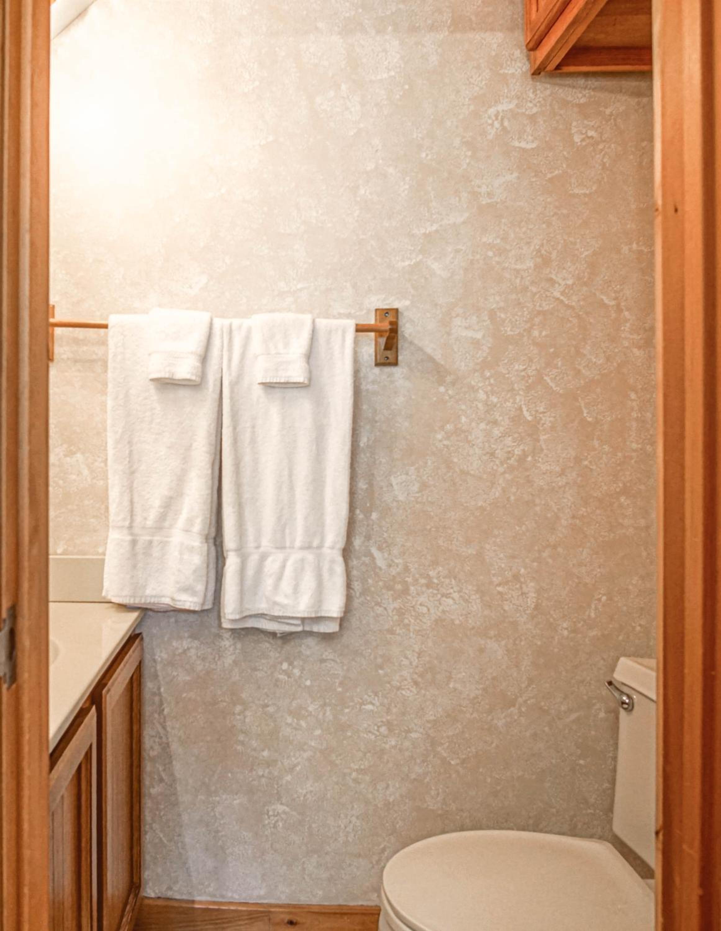 Powderidge 4 -Slope Side, Spacious 2 Br Condo