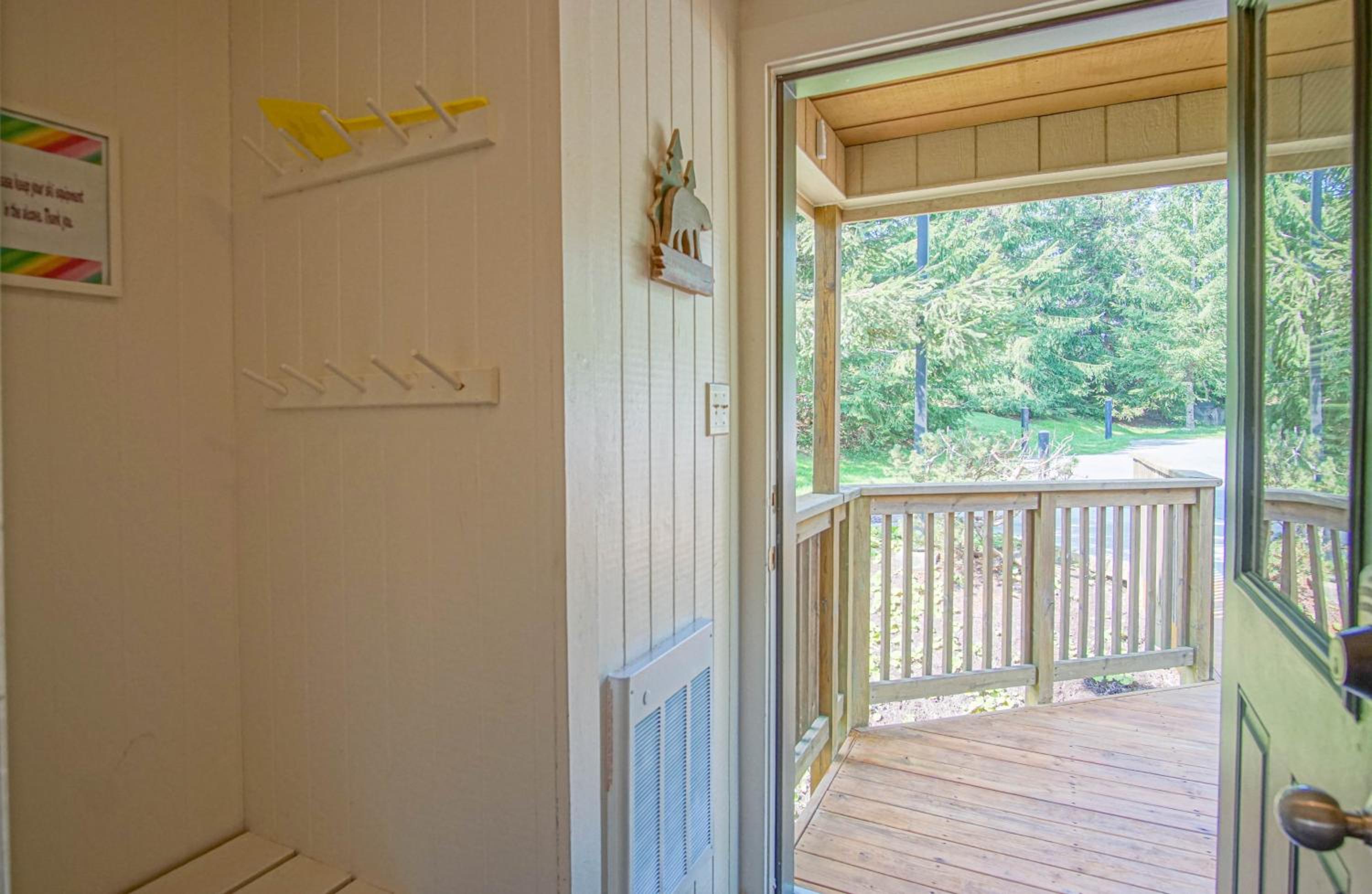 Powderidge 4 -Slope Side, Spacious 2 Br Condo