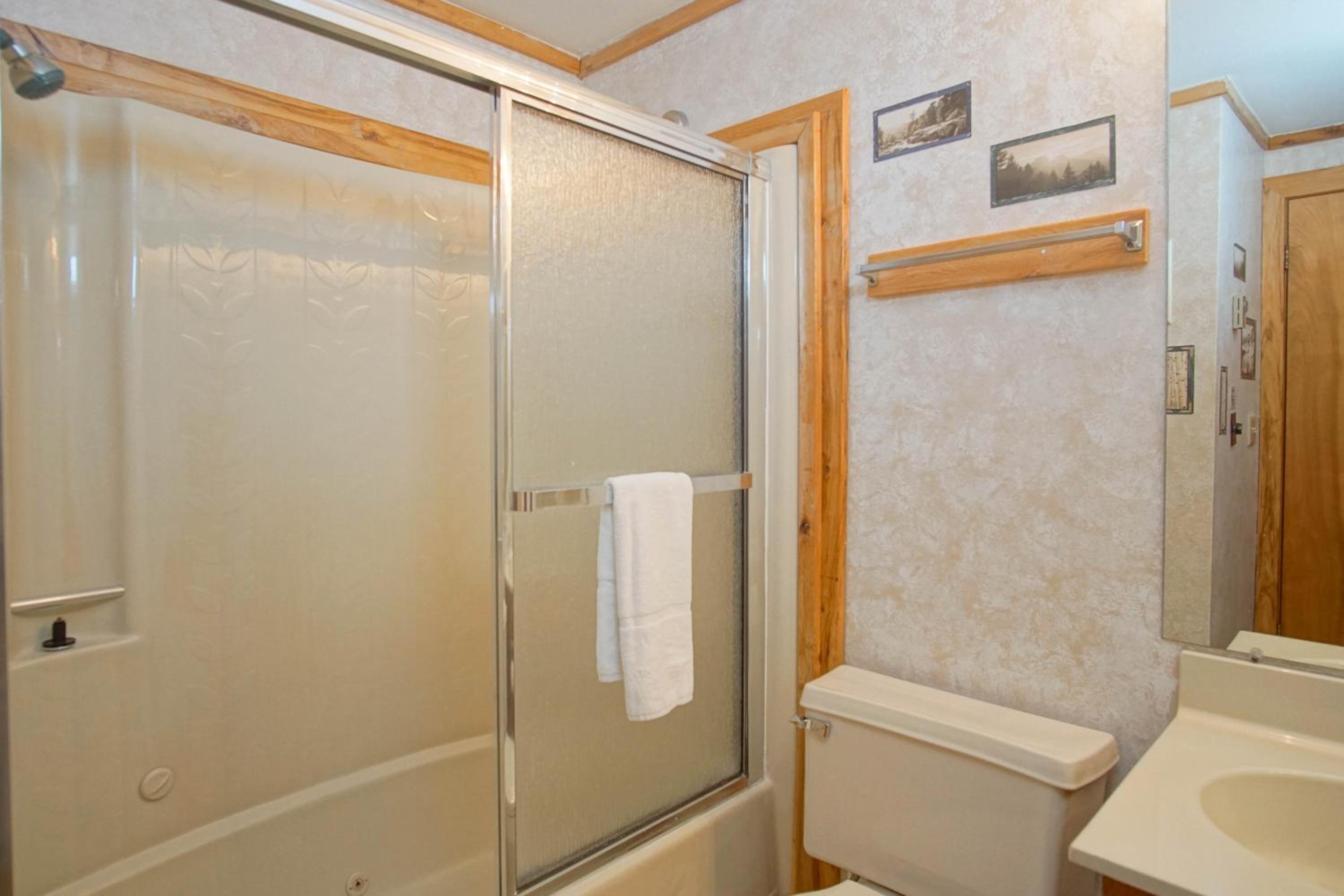 Powderidge 4 -Slope Side, Spacious 2 Br Condo