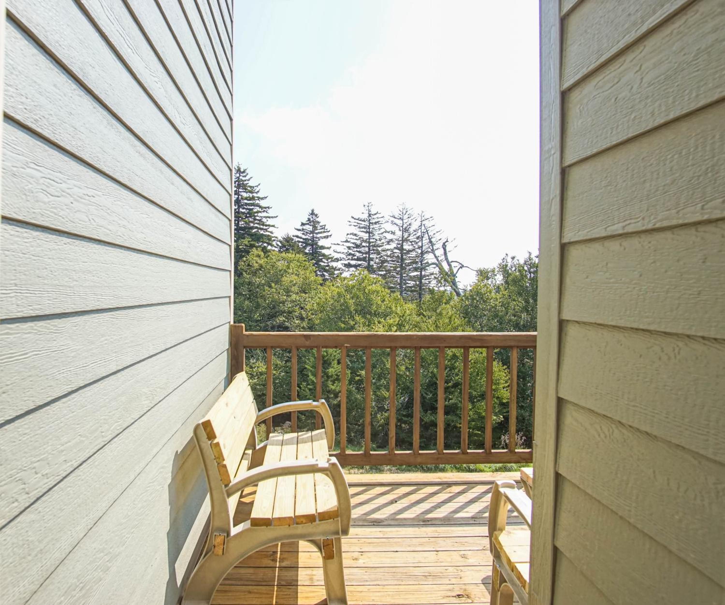 Powderidge 4 -Slope Side, Spacious 2 Br Condo