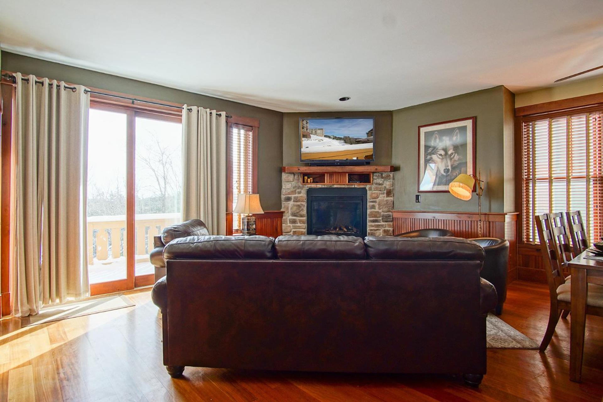 Sanctuary Family Paradise Private Home with Hot tub Snowshoe Mtn Resort