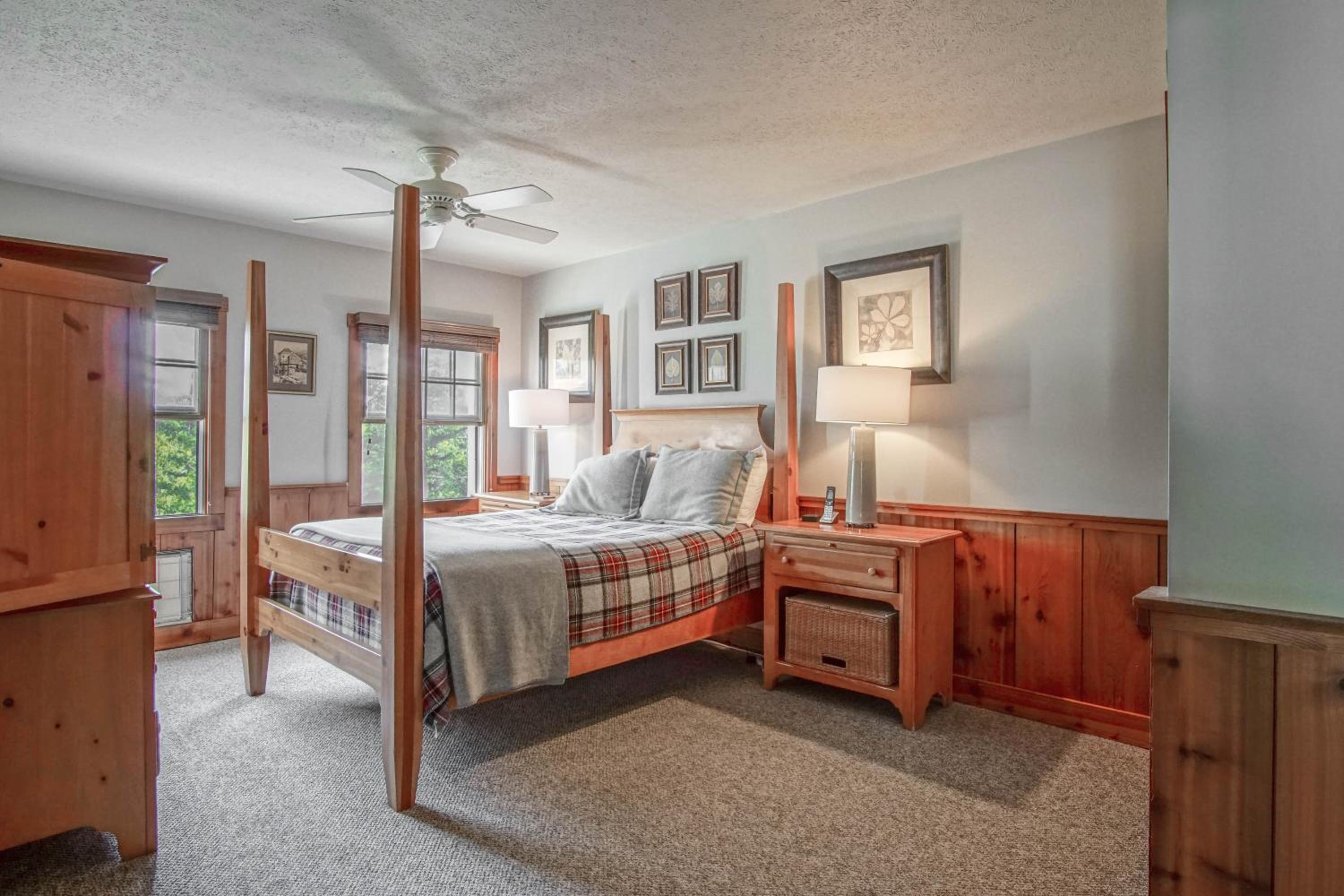 Whistlepunk #18: 4 Bedrooms, 3 Baths