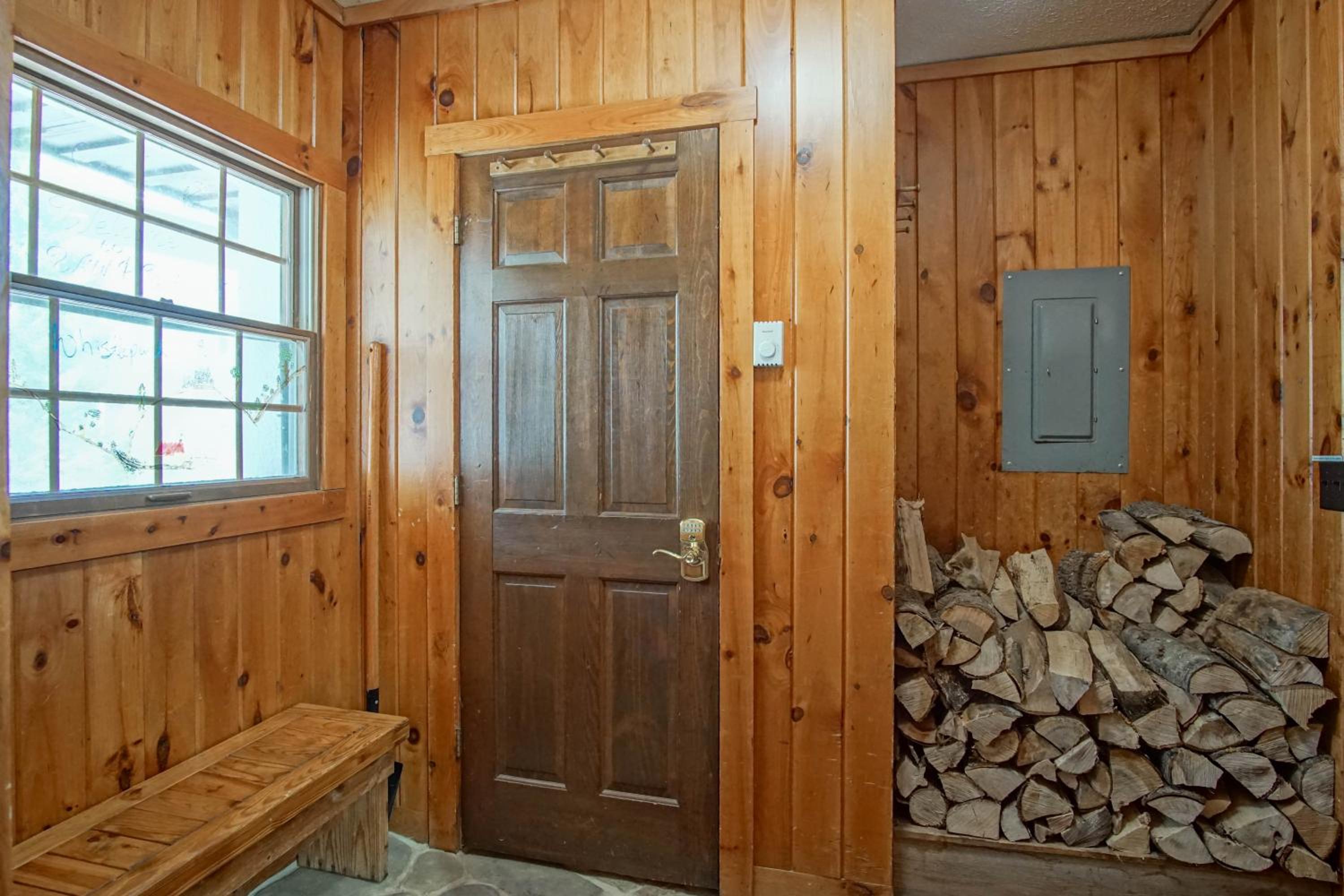 Whistlepunk #18: 4 Bedrooms, 3 Baths