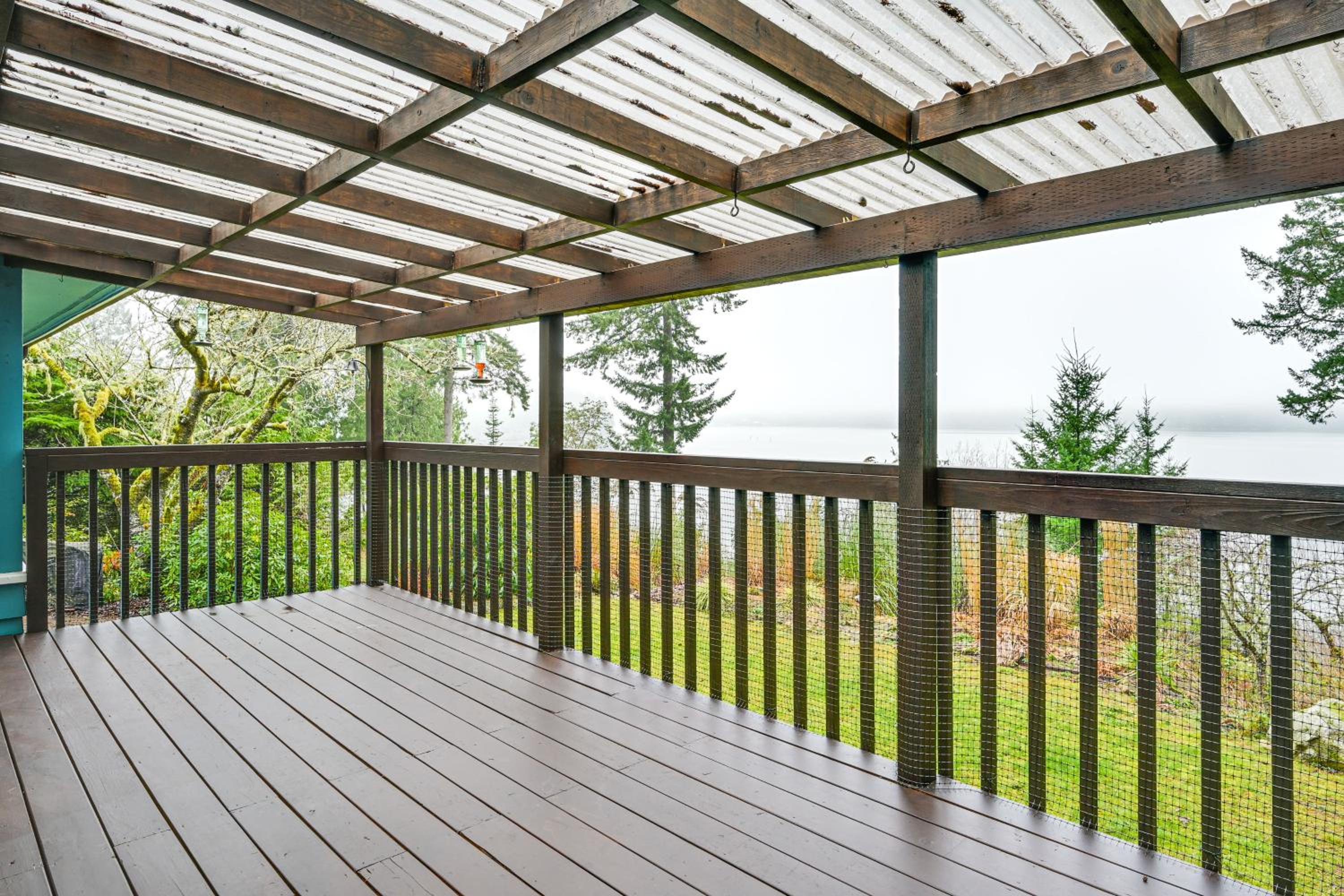 Private Beach, Stunning Views! Home on Oyster Bay!