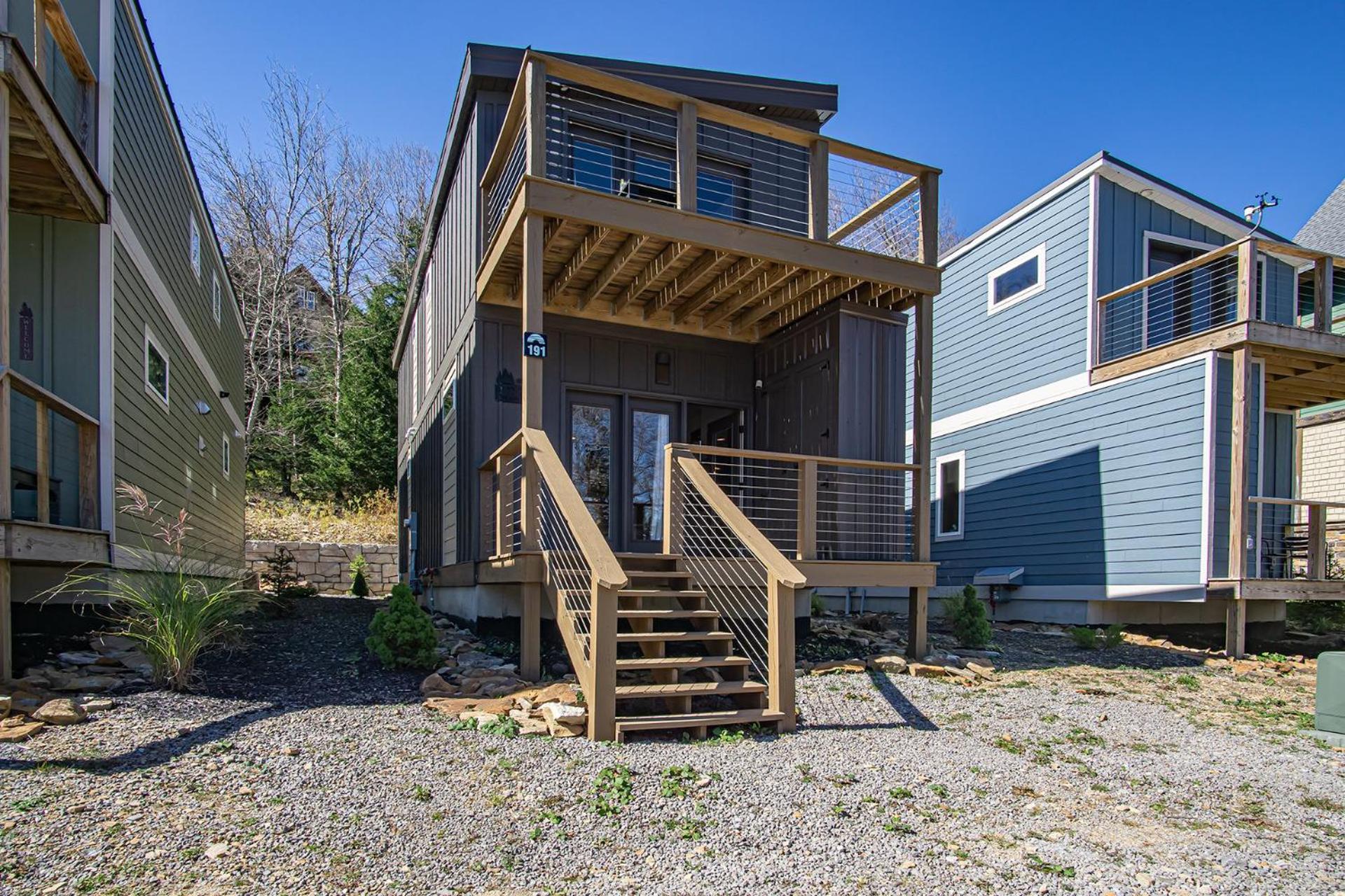 3 Bedroom: Coal Box Beautiful Unique Home Close to Slopes
