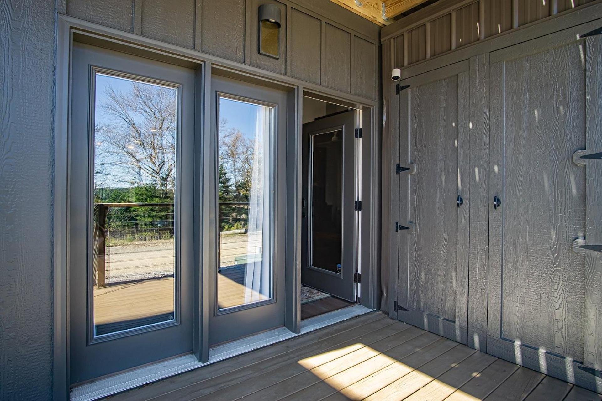 3 Bedroom: Coal Box Beautiful Unique Home Close to Slopes