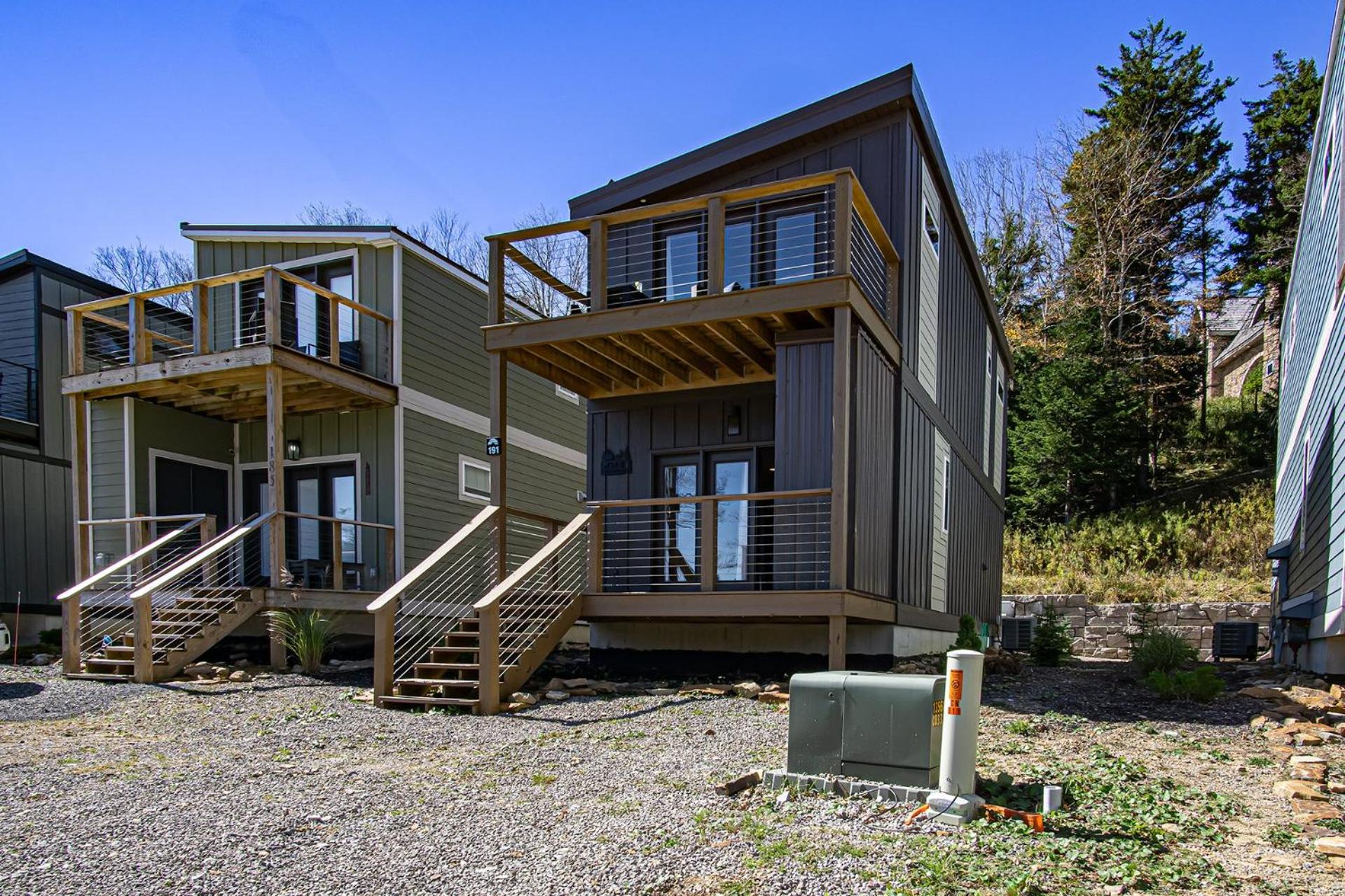 3 Bedroom: Coal Box Beautiful Unique Home Close to Slopes