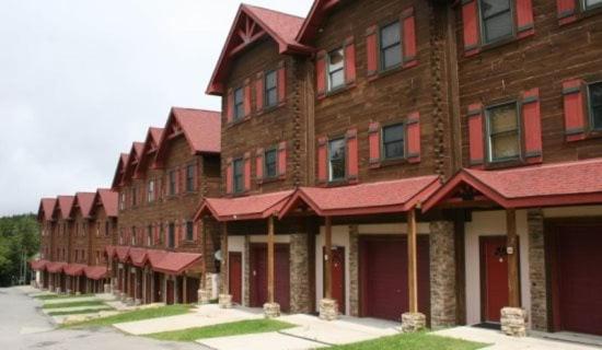 Loggers Run 6, Five Bedrooms