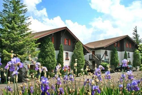 Whistlepunk 20 Wilderness Hideaway, Slope Side, Spacious 2 Br Condo