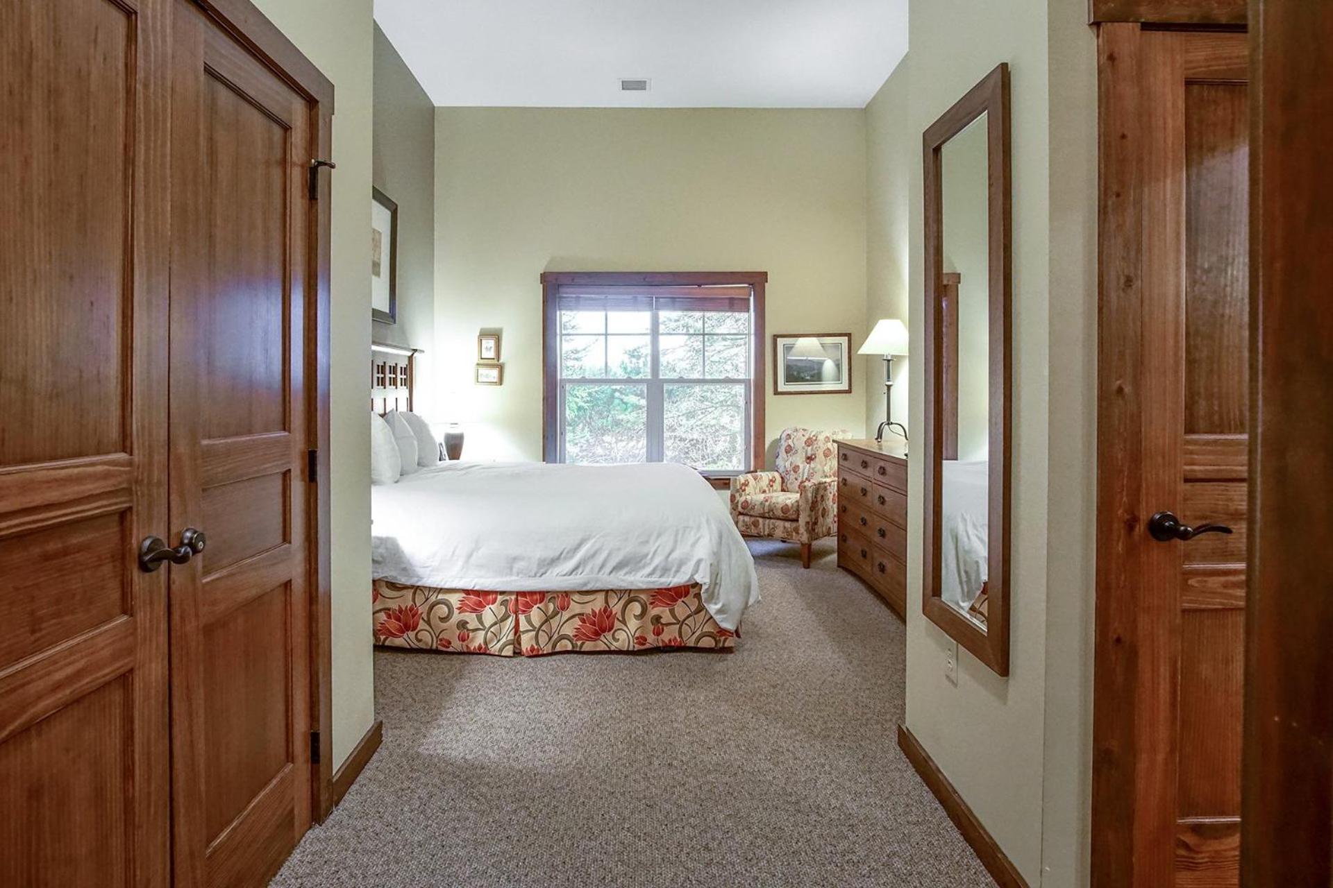 Soaring Eagle #110: 2 Bedrooms, 2 Full Baths: Slope Side