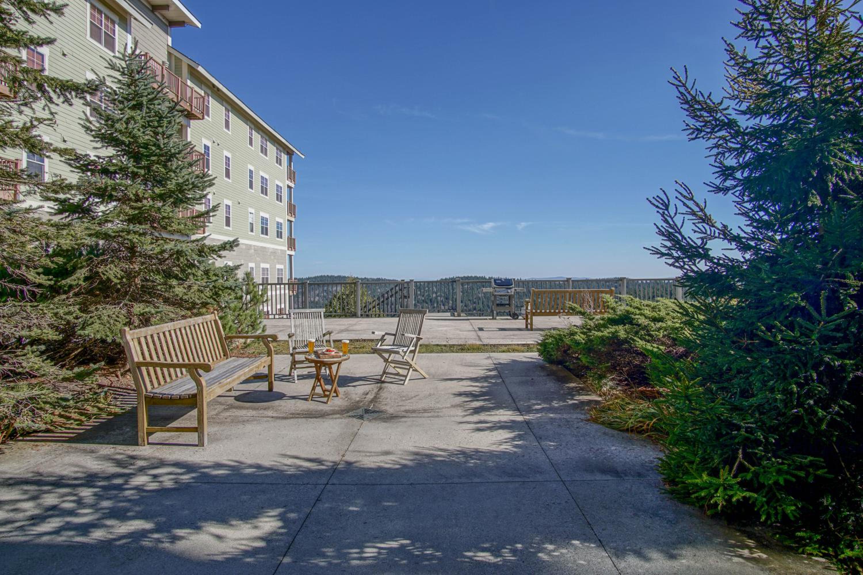 Soaring Eagle #110: 2 Bedrooms, 2 Full Baths: Slope Side