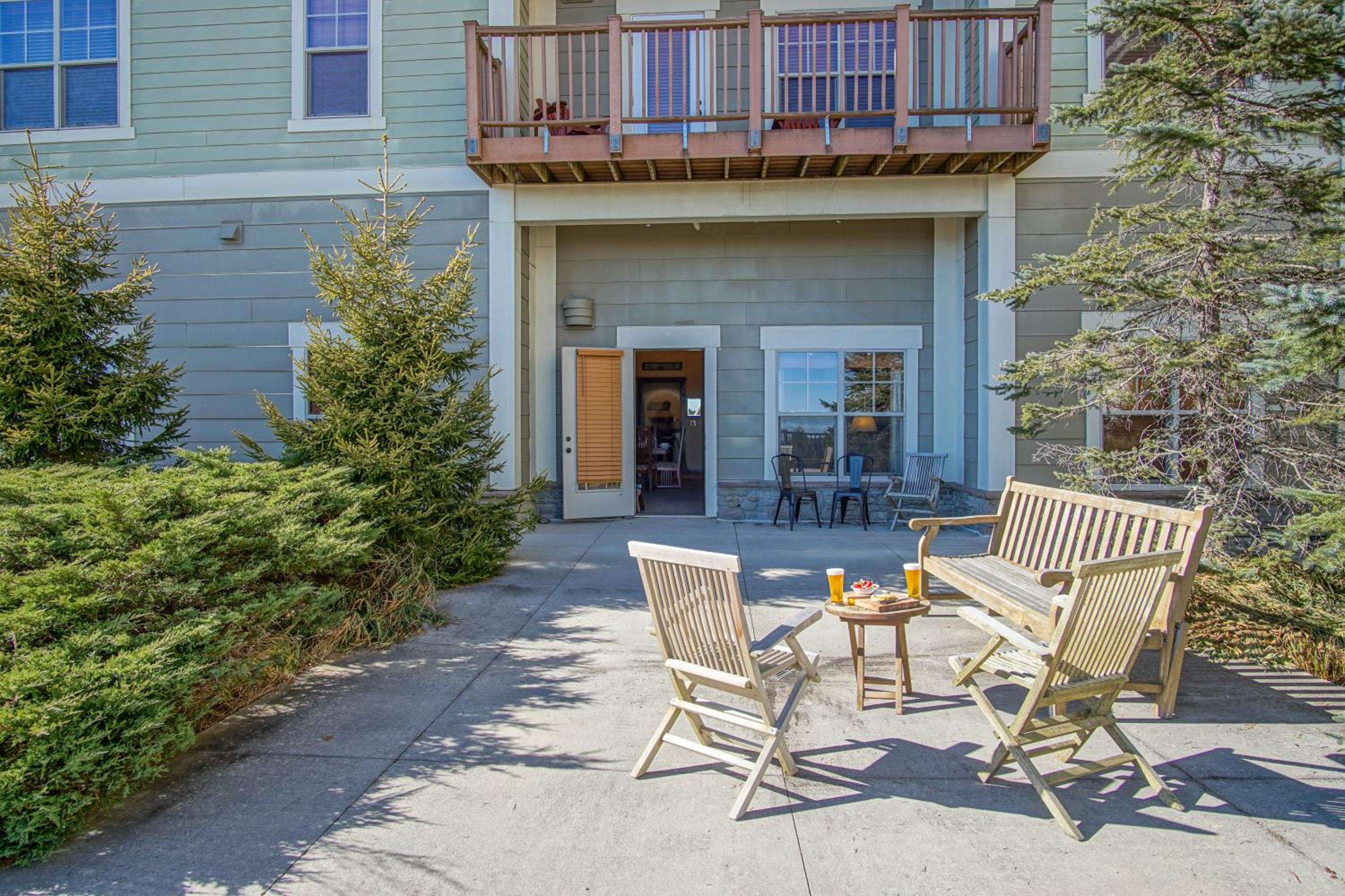Soaring Eagle #110: 2 Bedrooms, 2 Full Baths: Slope Side