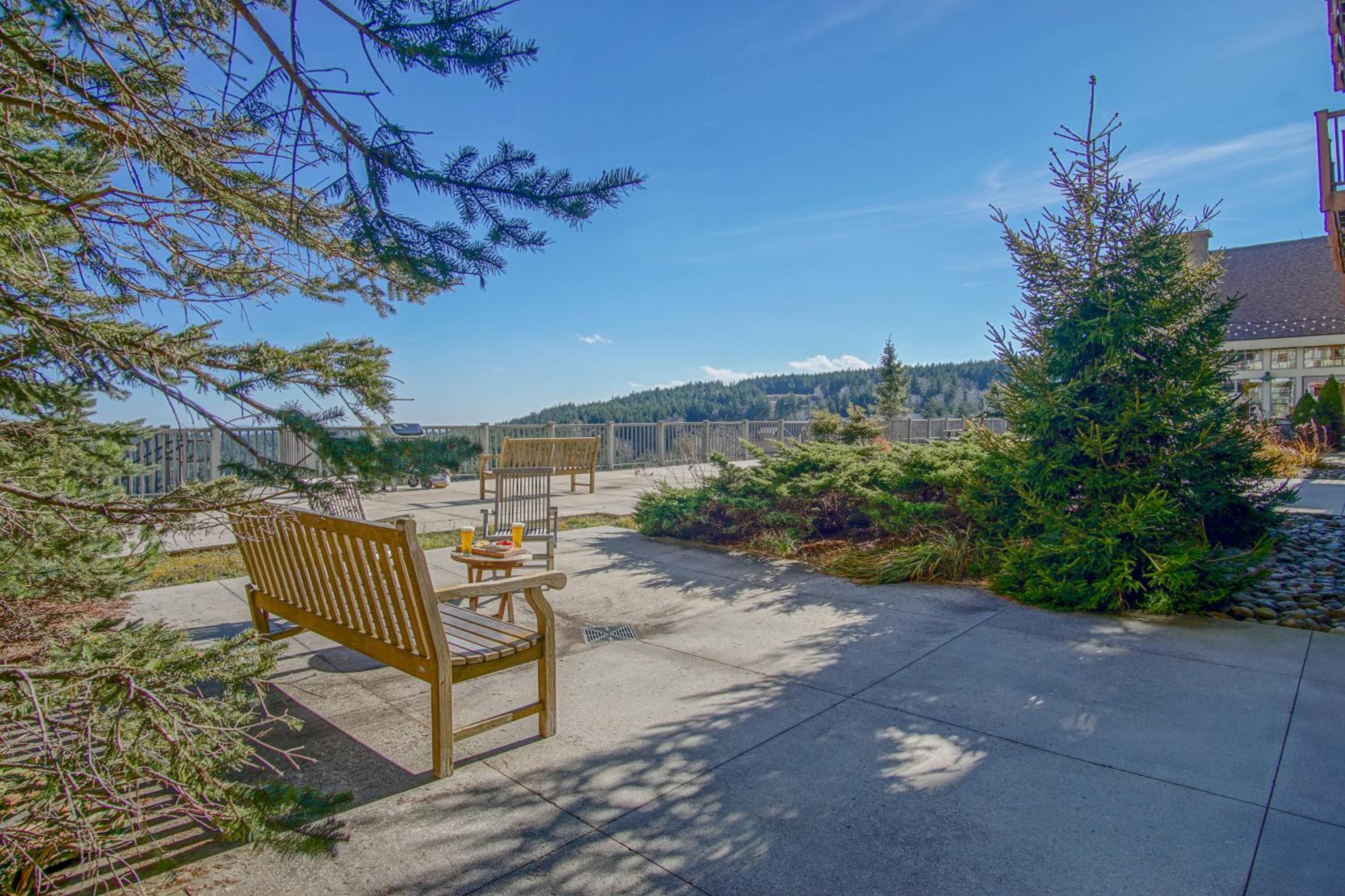 Soaring Eagle #110: 2 Bedrooms, 2 Full Baths: Slope Side