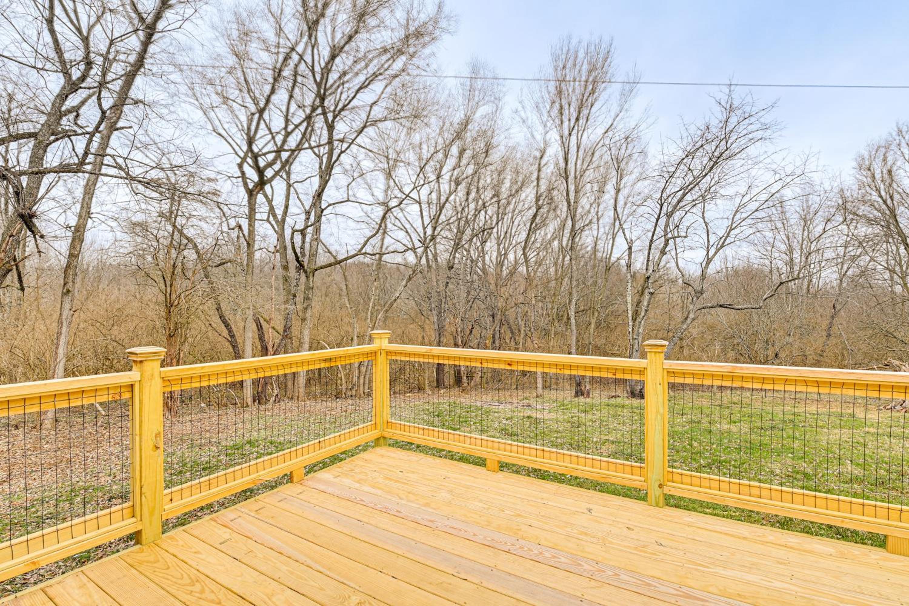 Fire Pit and Yard Peaceful Bluegrass Escape!