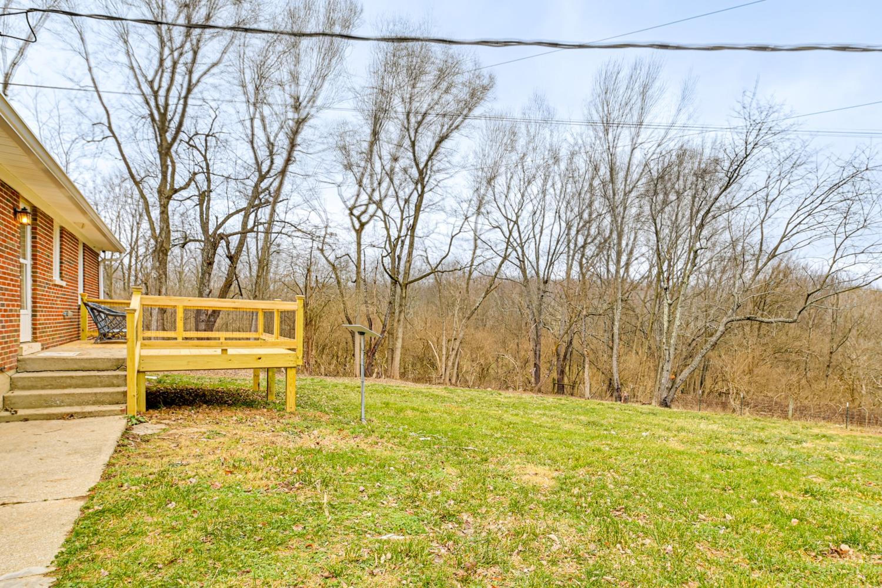 Fire Pit and Yard Peaceful Bluegrass Escape!