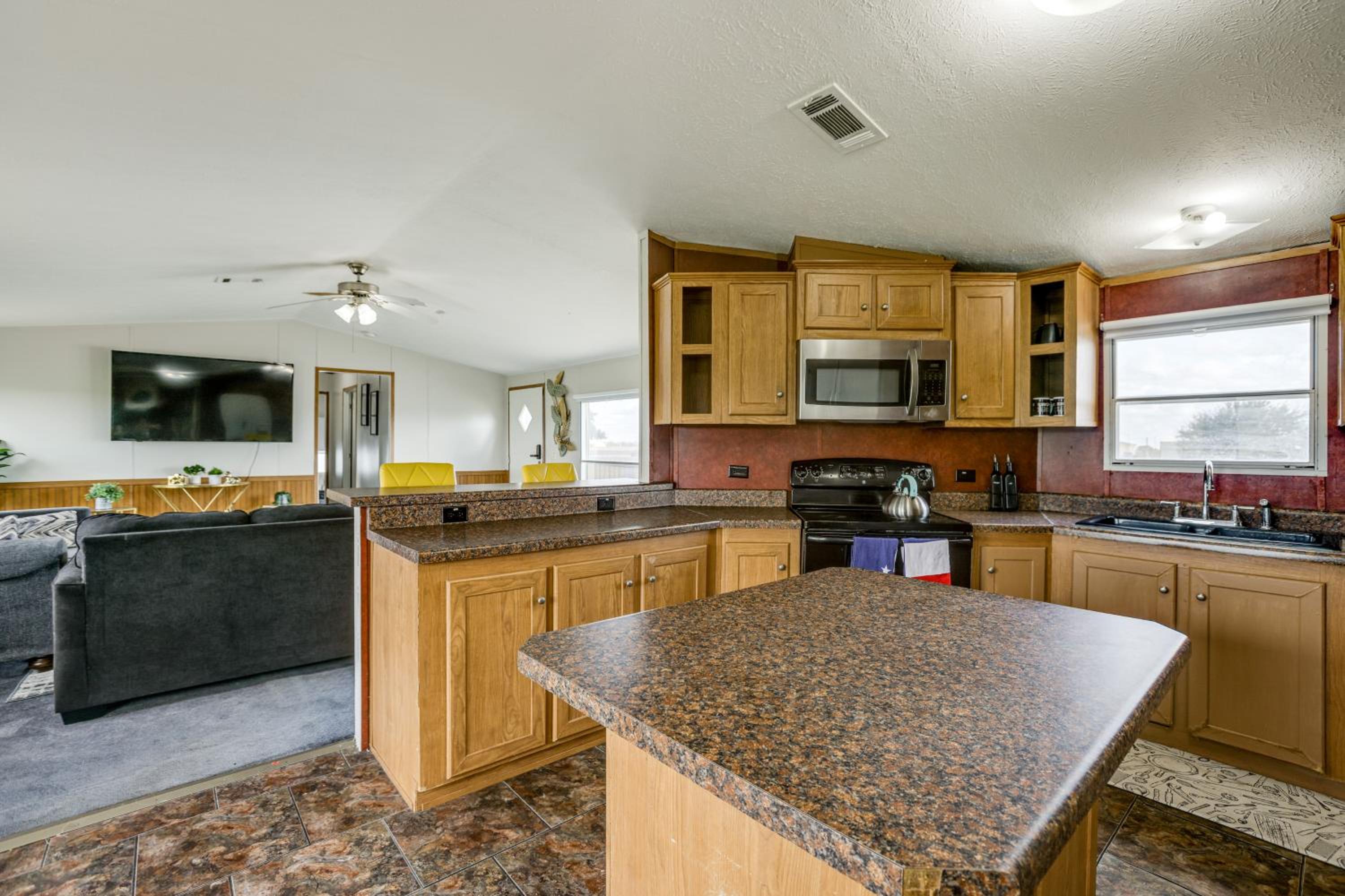 Sports Complex On-Site! Houston Area Family Home
