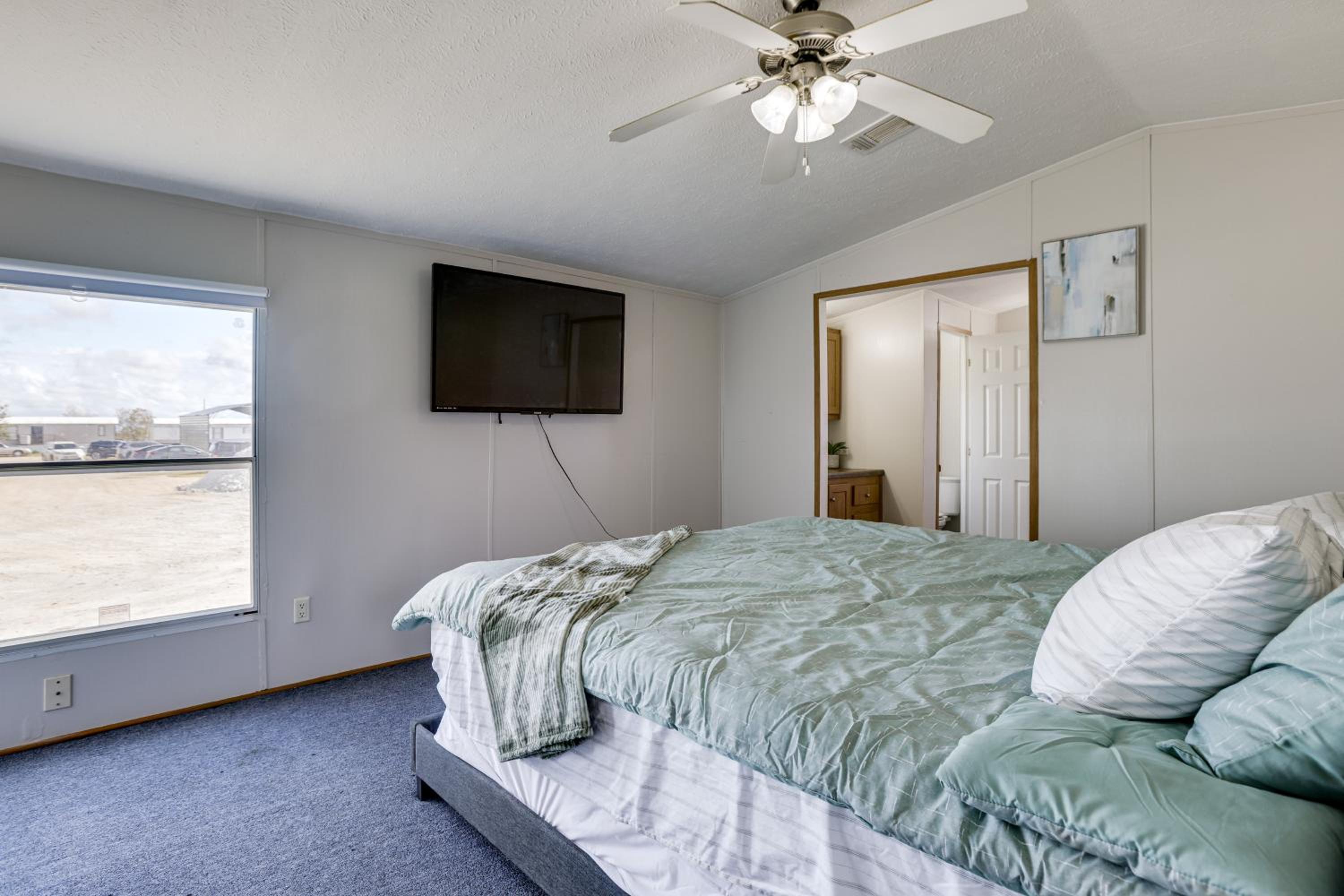 Sports Complex On-Site! Houston Area Family Home