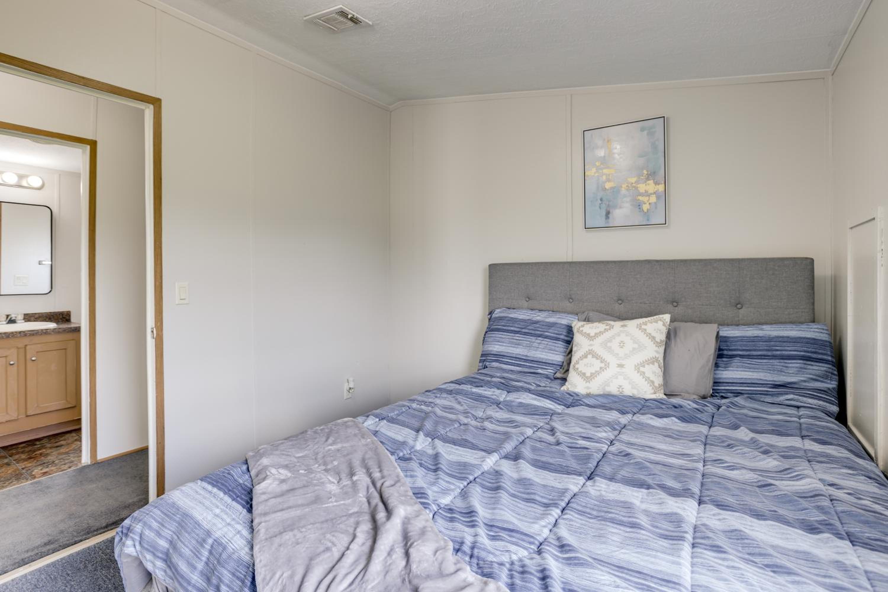 Sports Complex On-Site! Houston Area Family Home