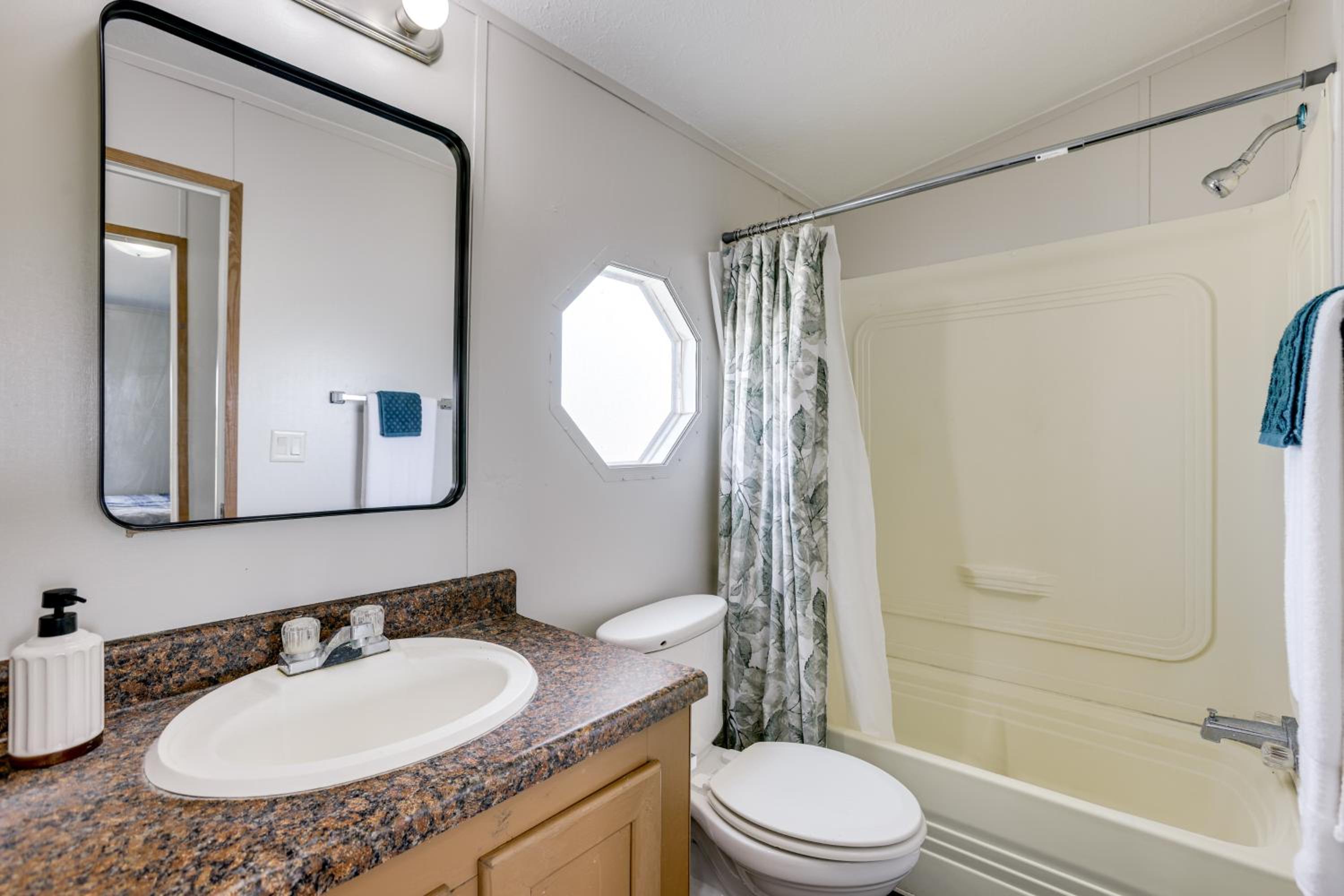 Sports Complex On-Site! Houston Area Family Home