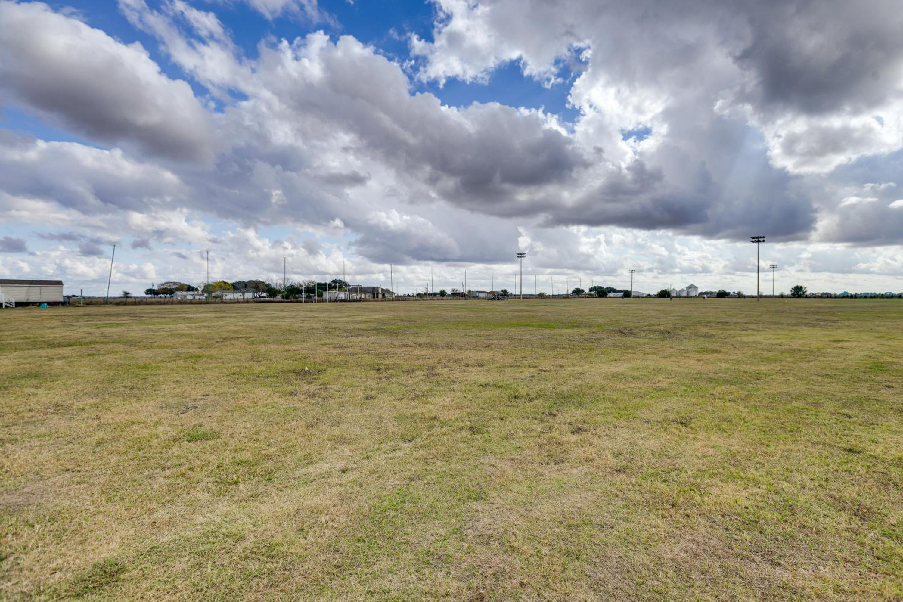 Sports Complex On-Site! Houston Area Family Home