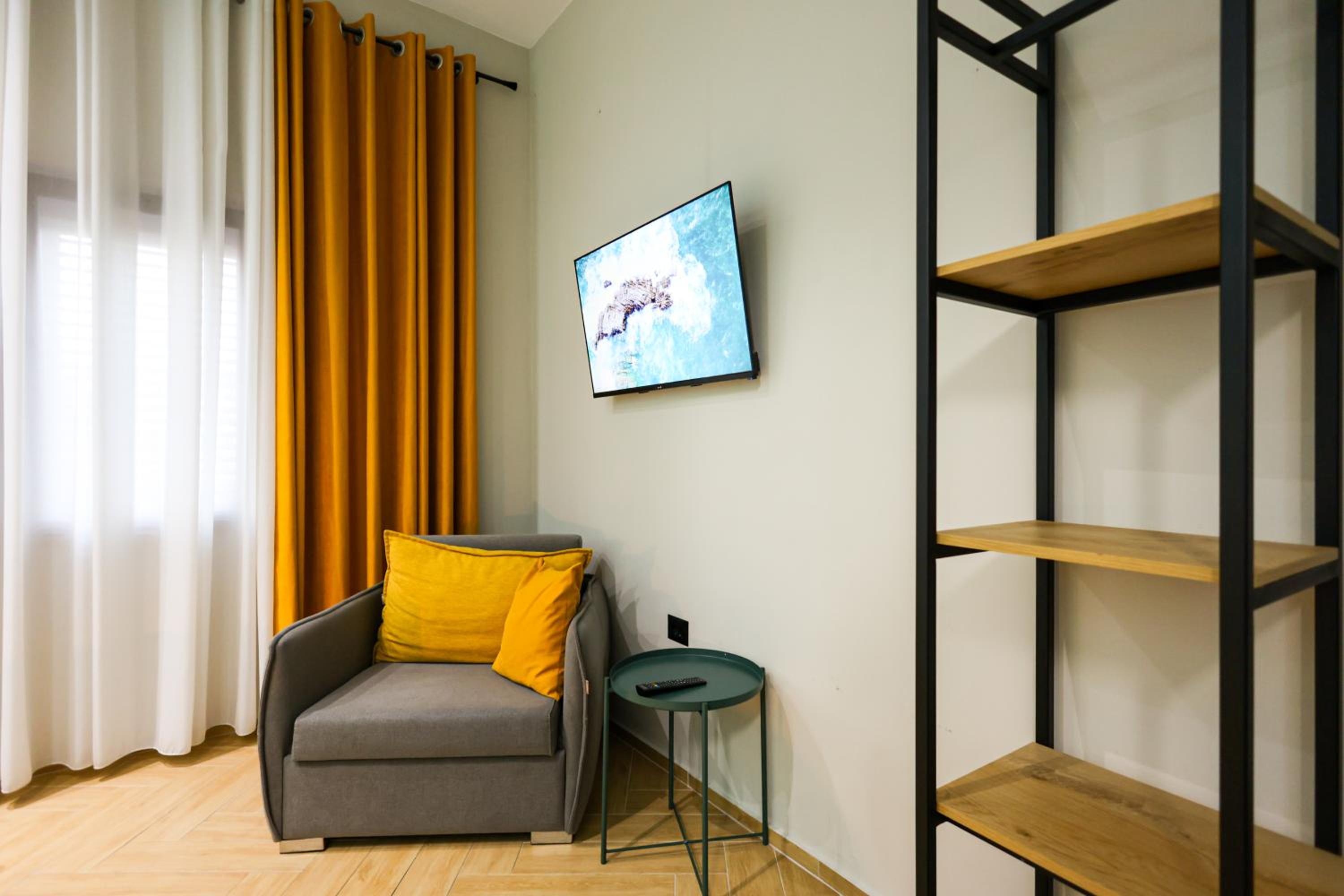 Grandstay Central