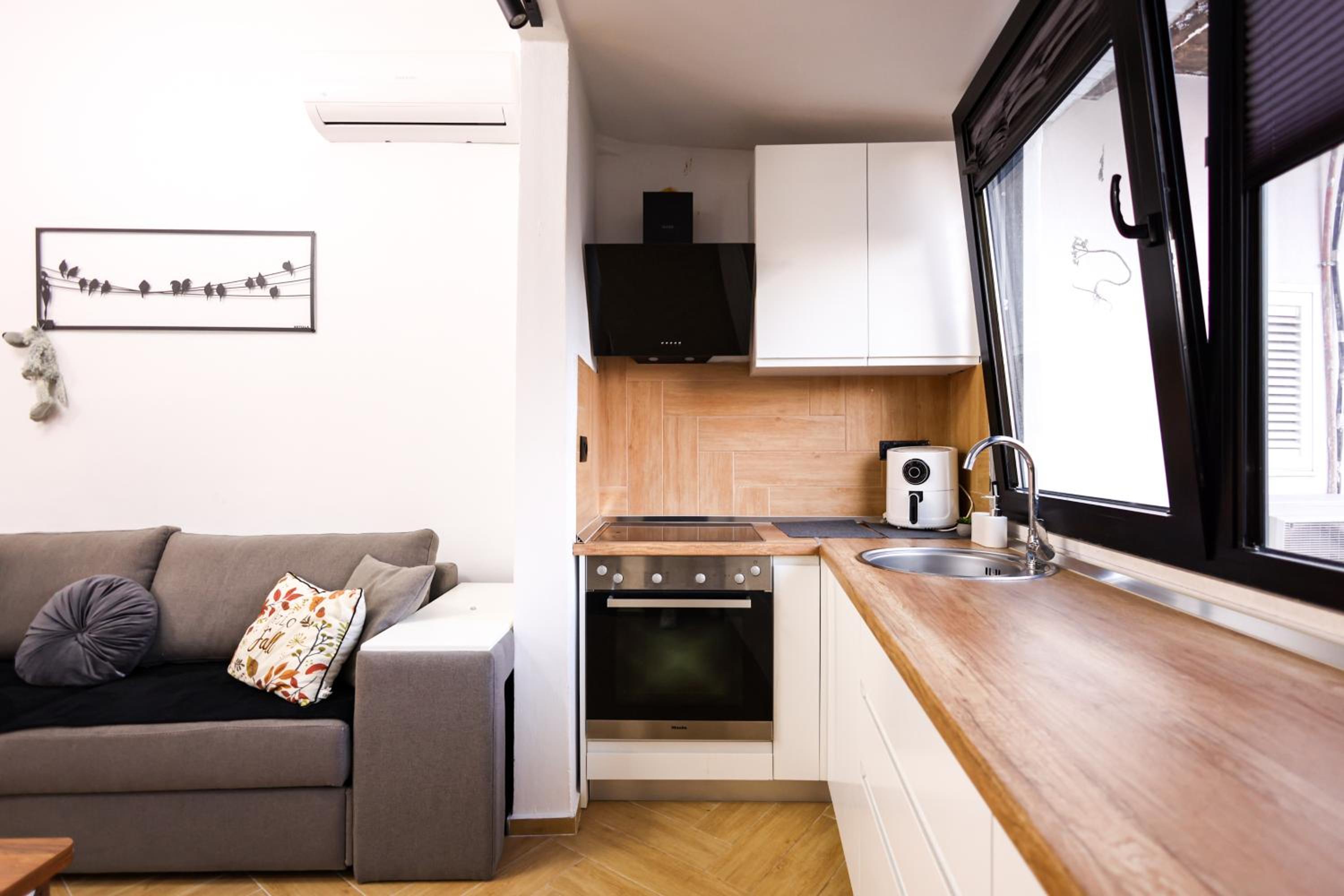 Grandstay Central