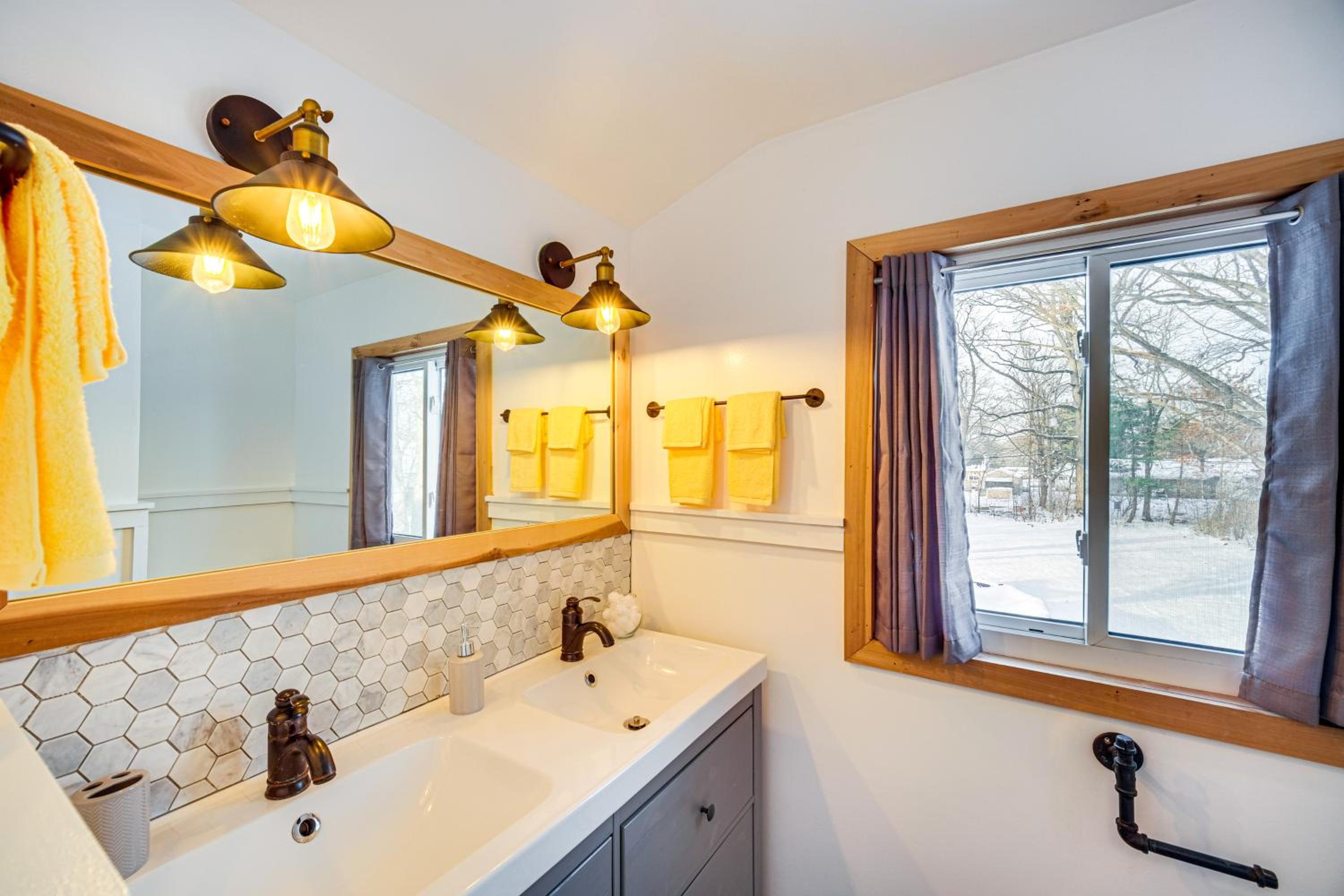 Quiet Berea Retreat Family Friendly!