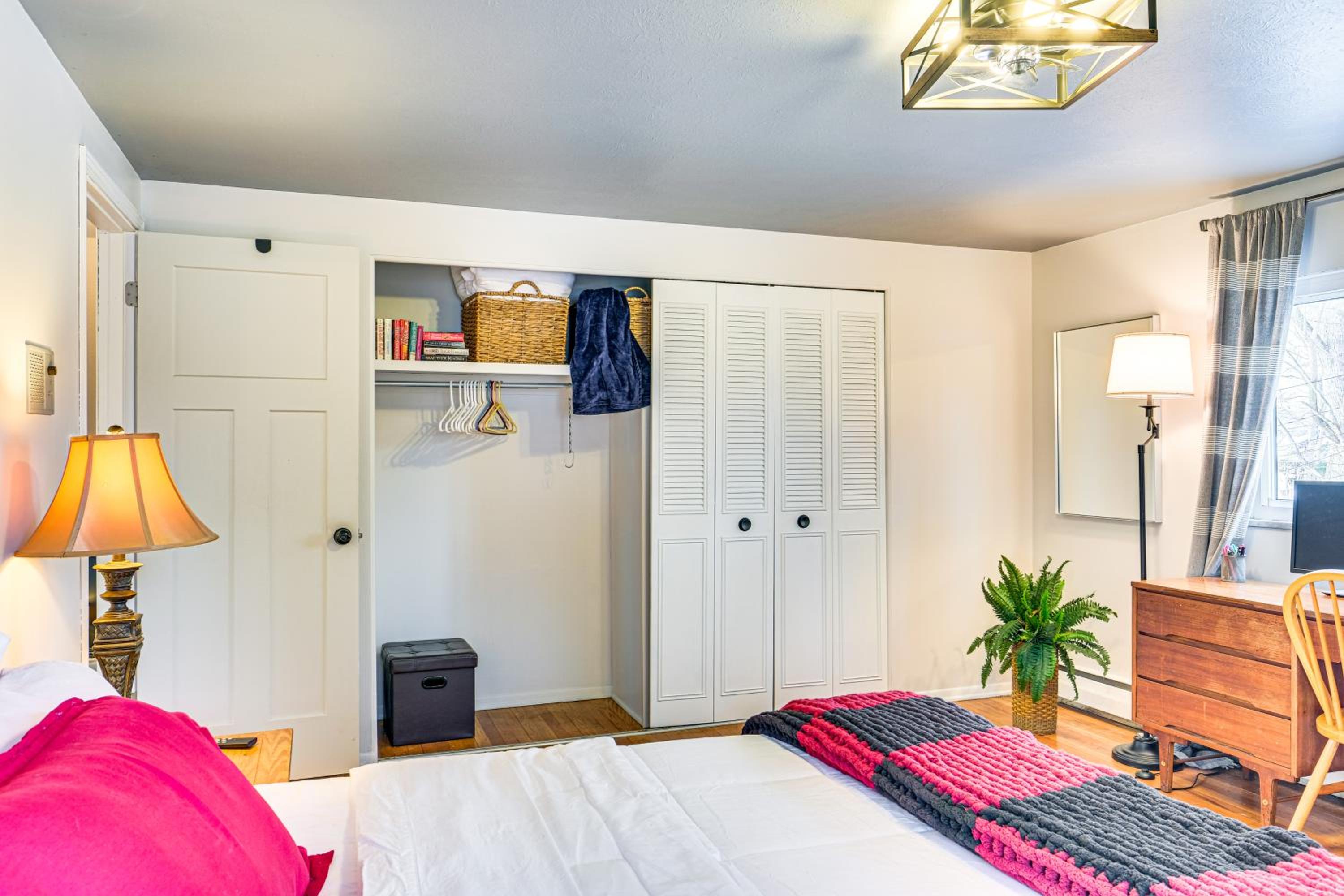 Quiet Berea Retreat Family Friendly!