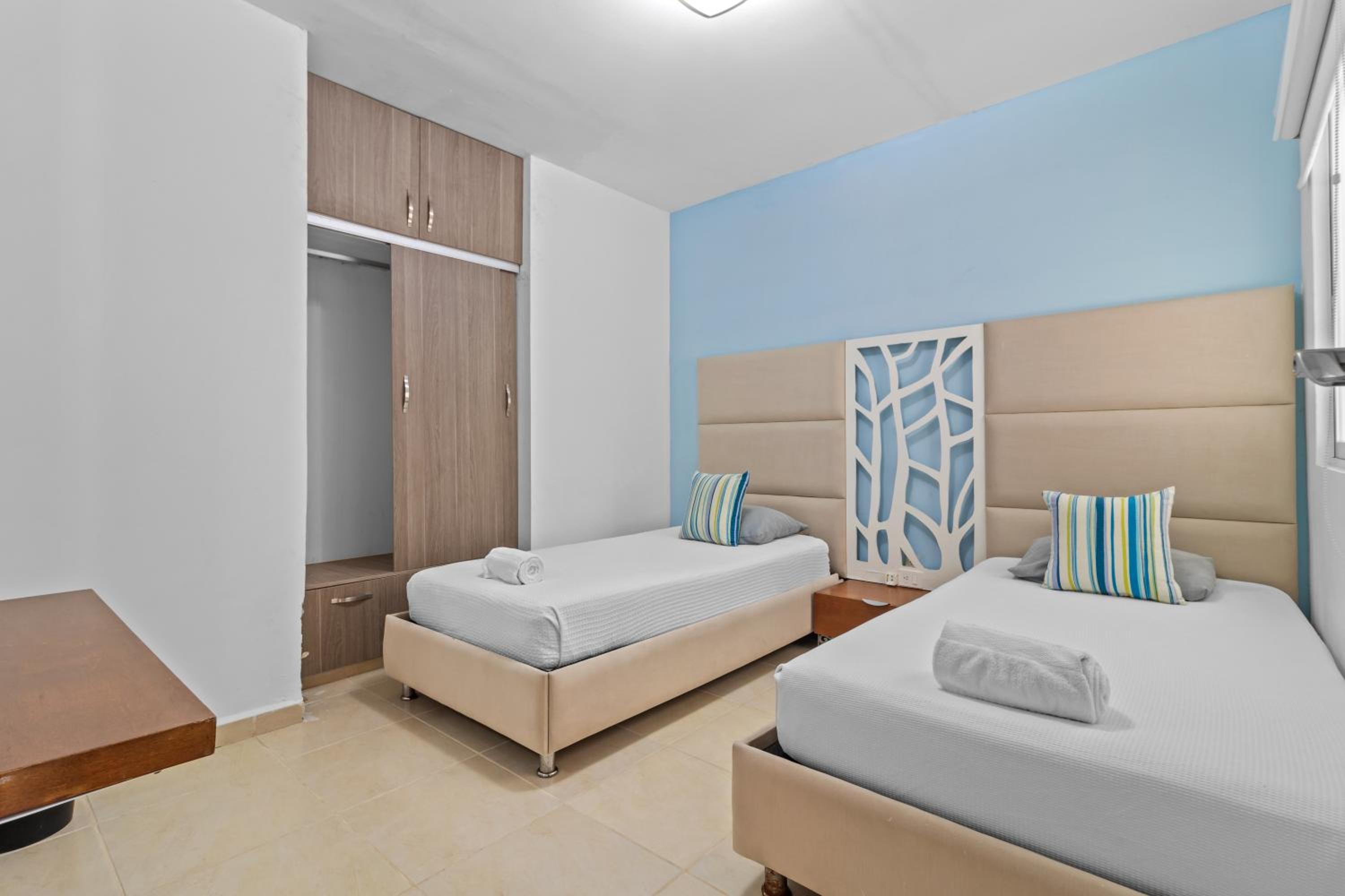 Lisboa Condominium - Modern Stay in Versalles