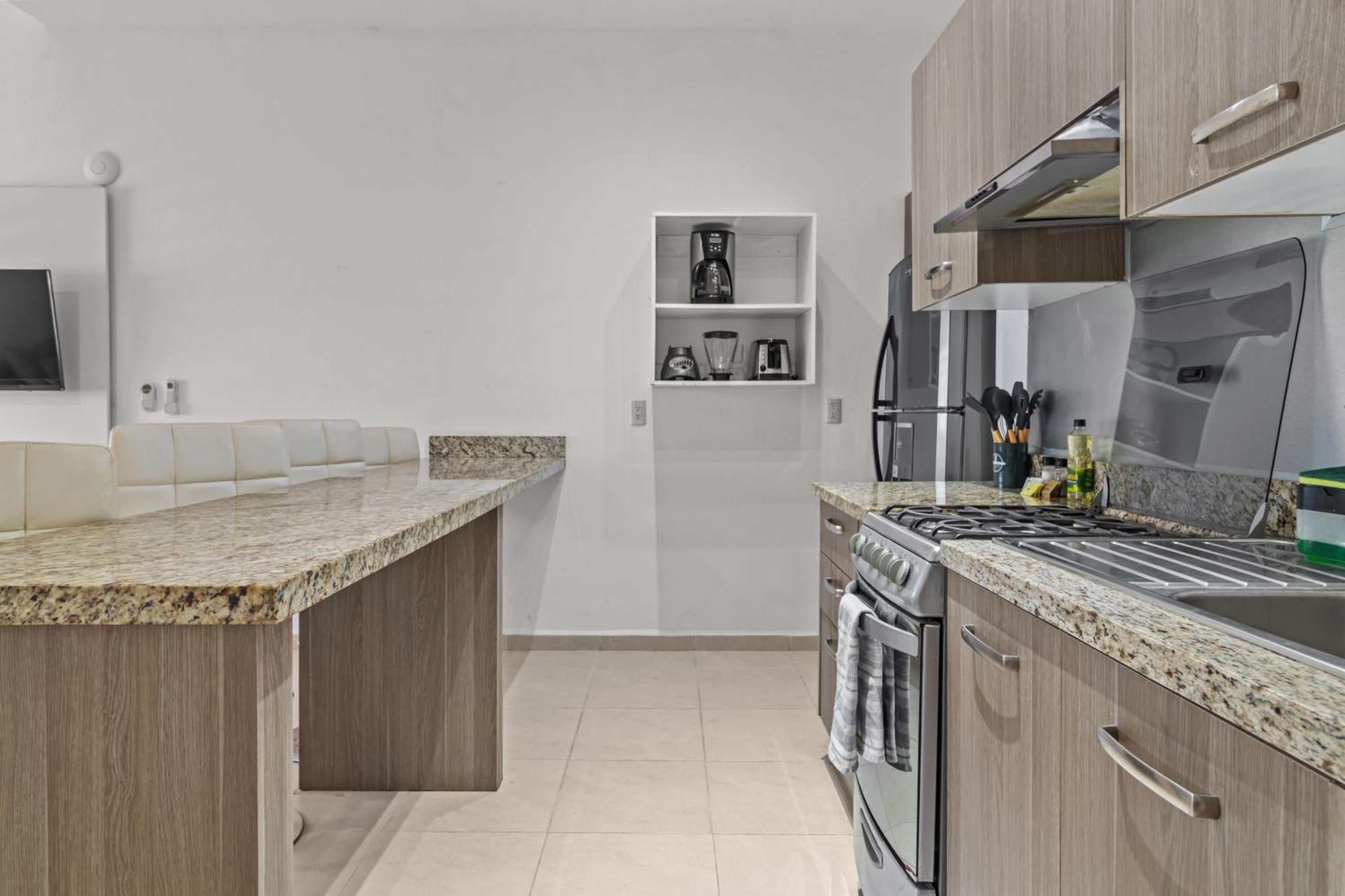Lisboa Condominium - Modern Stay in Versalles