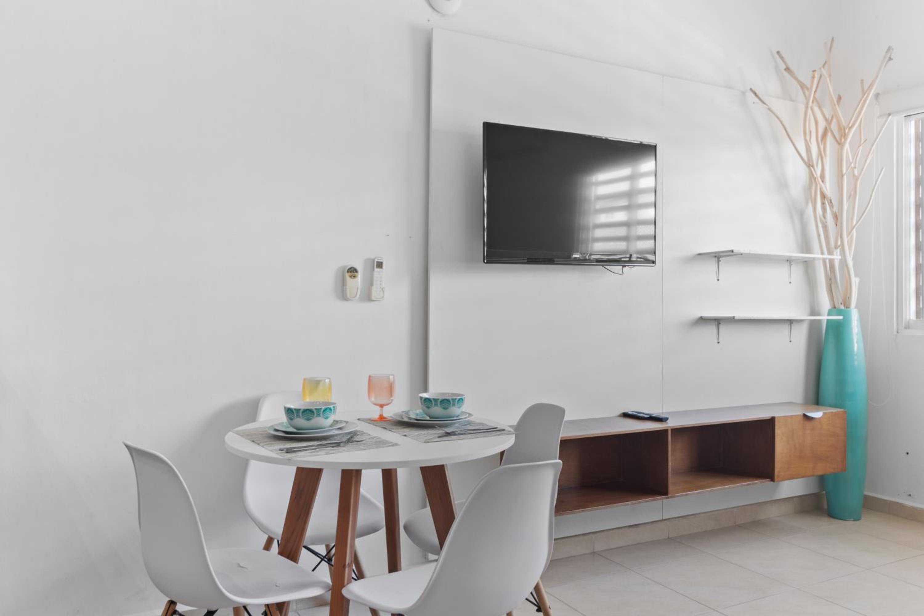 Lisboa Condominium - Modern Stay in Versalles
