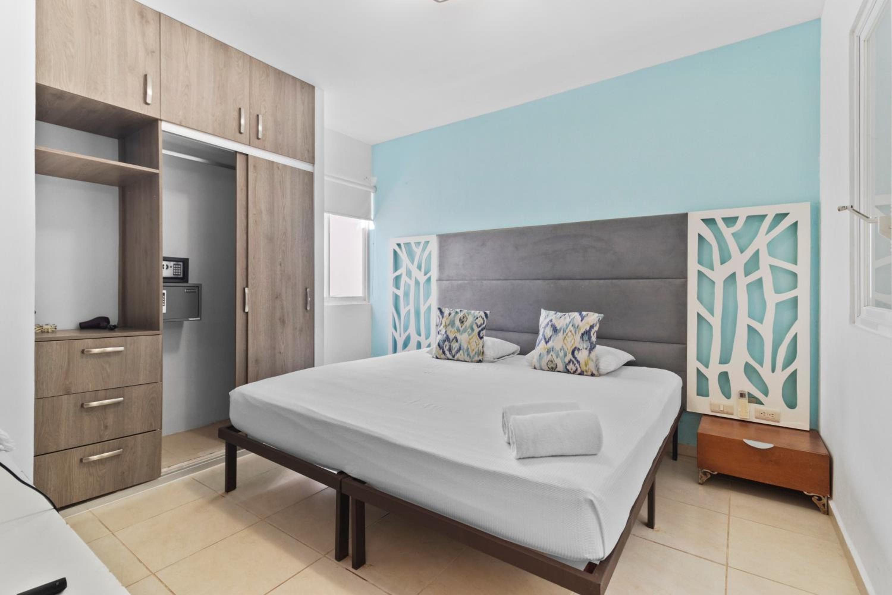 Lisboa Condominium - Modern Stay in Versalles