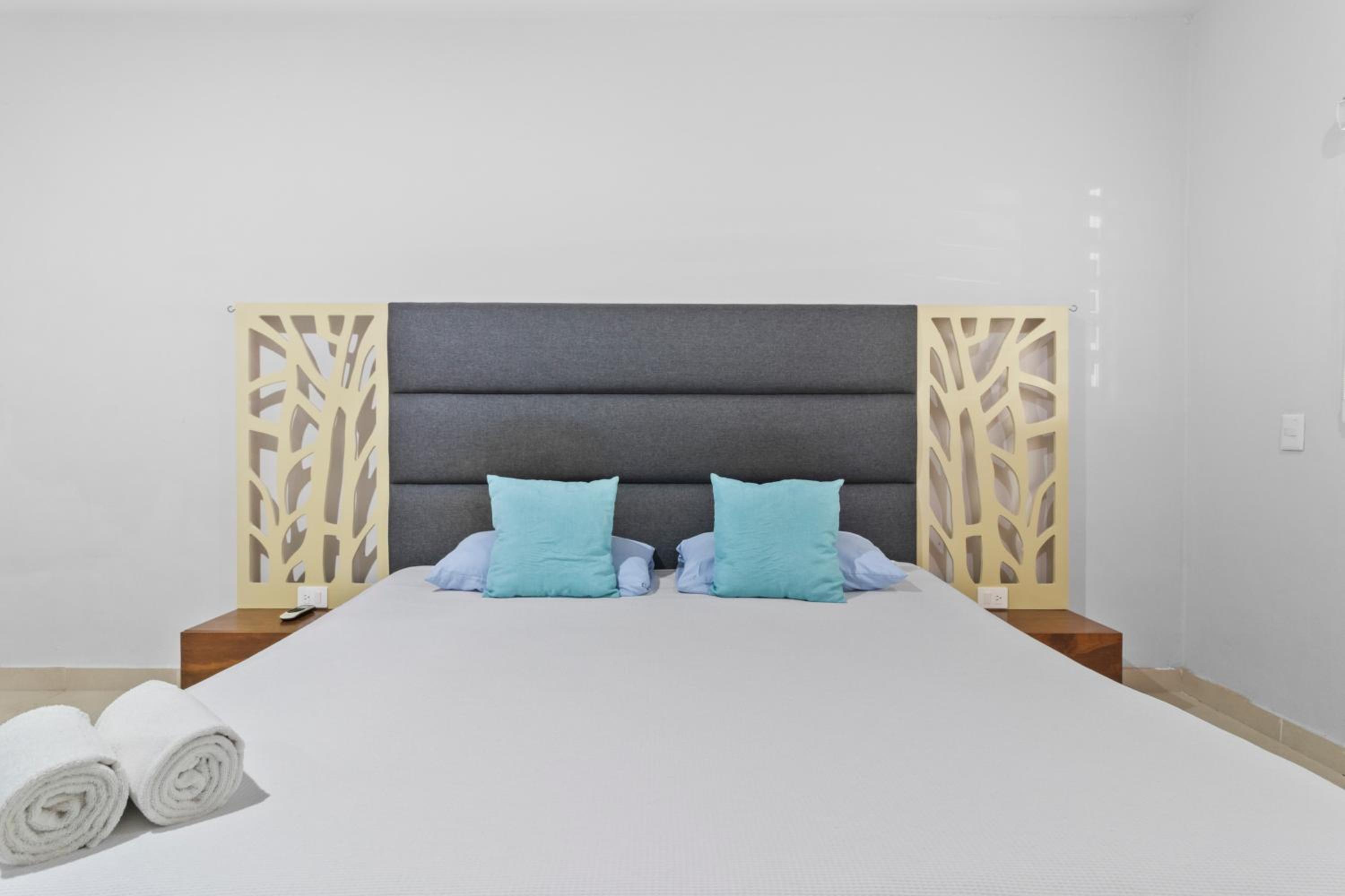 Lisboa Condominium - Modern Stay in Versalles
